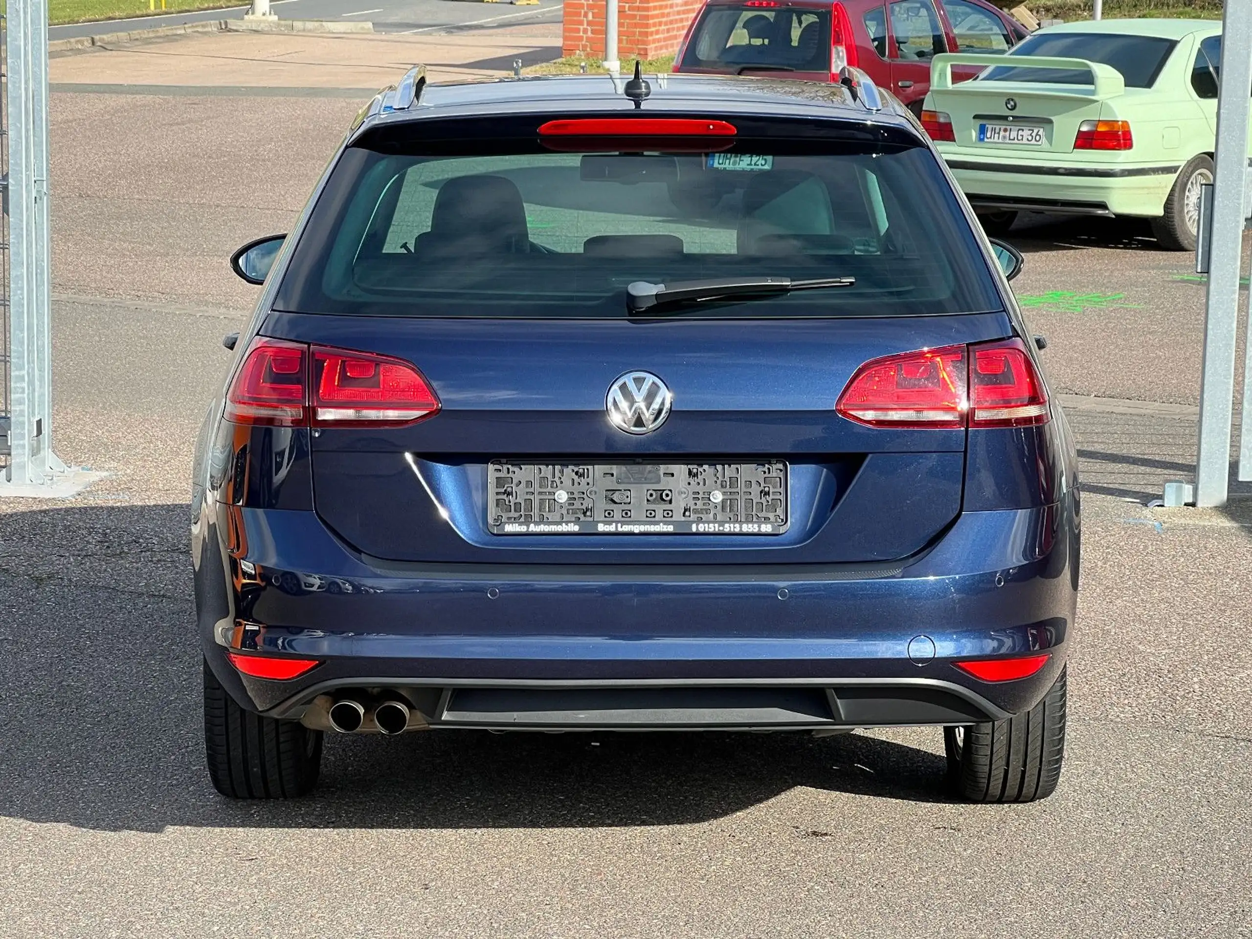 Volkswagen - Golf