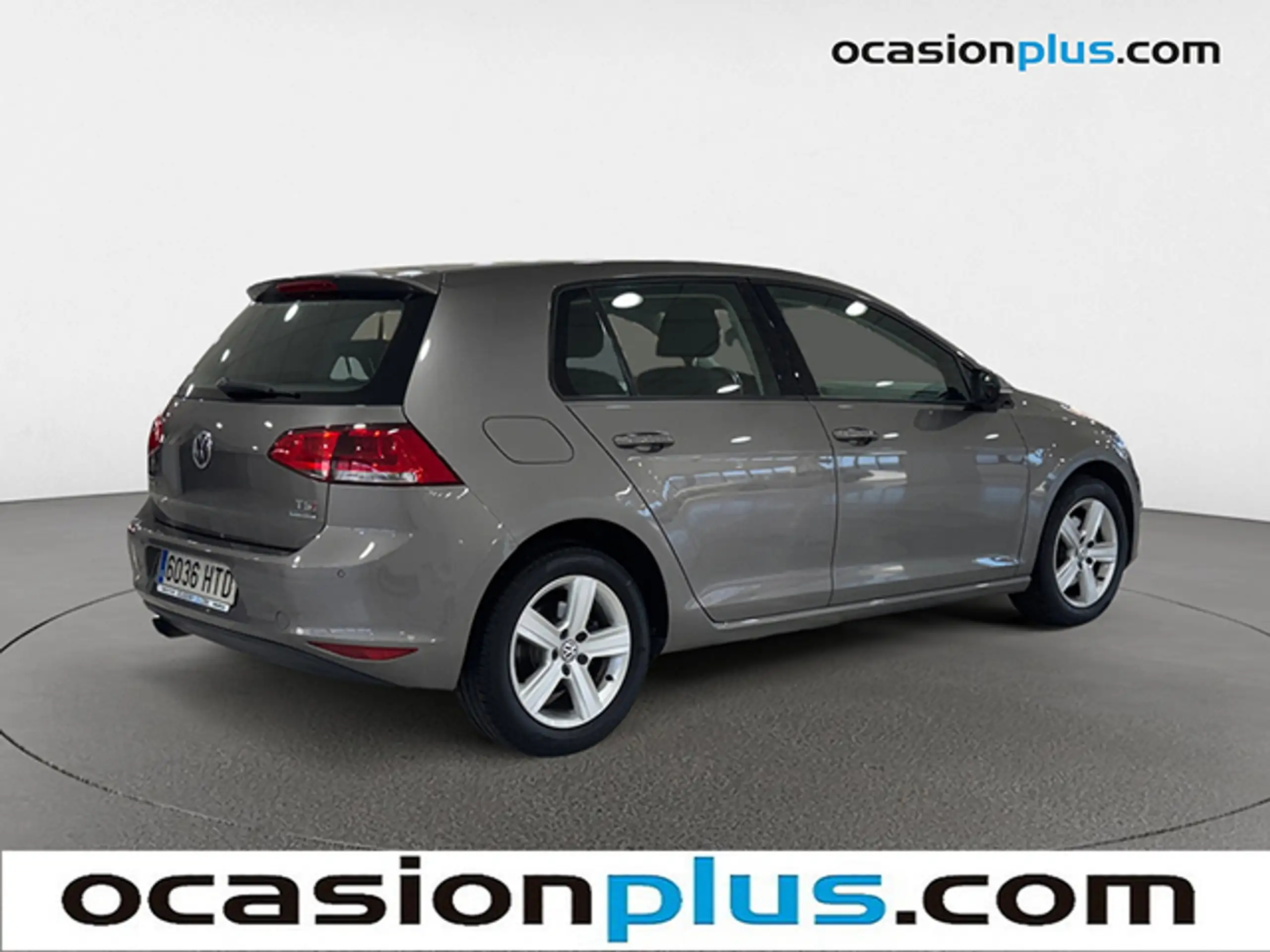 Volkswagen - Golf