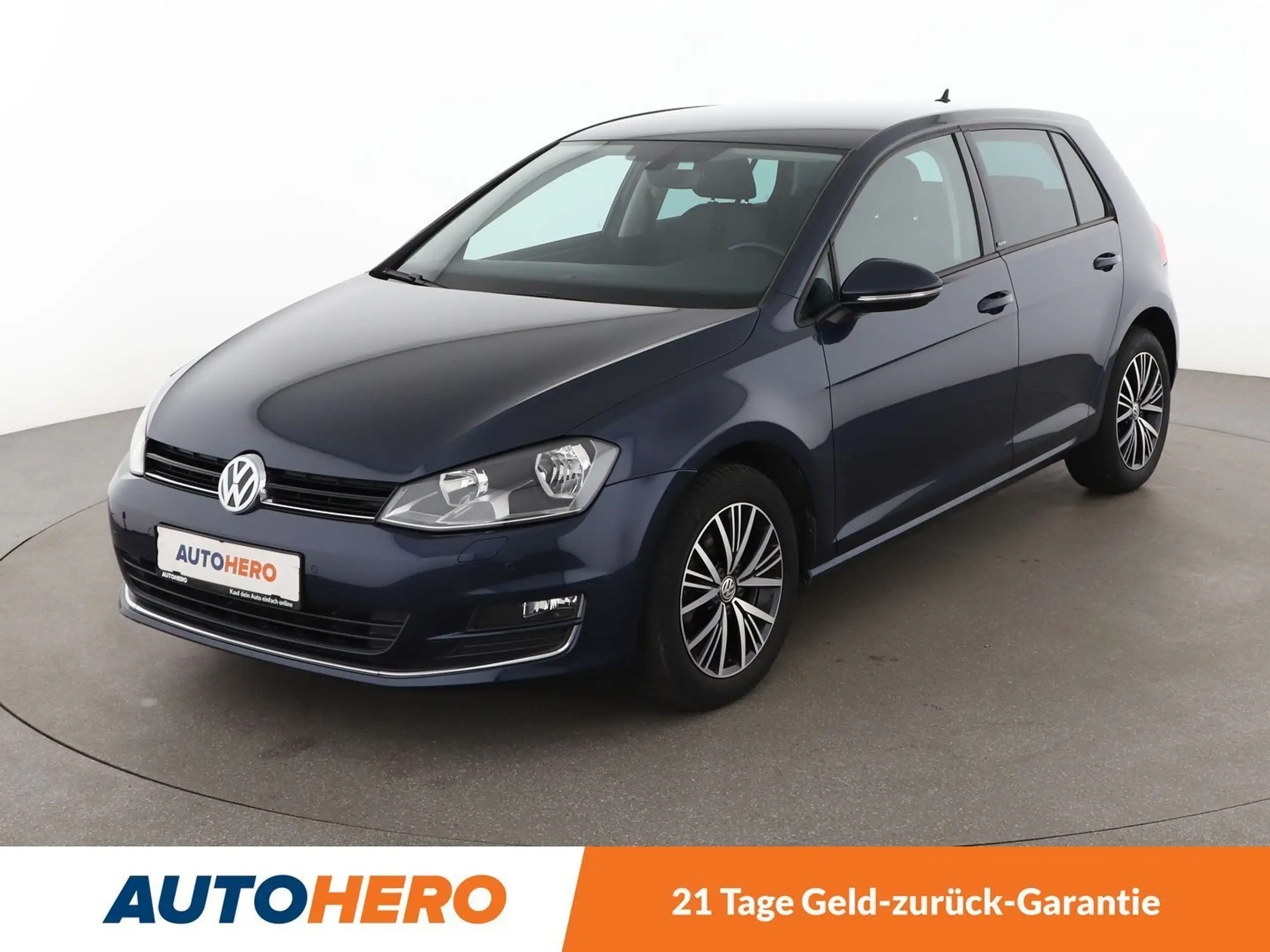 Volkswagen - Golf