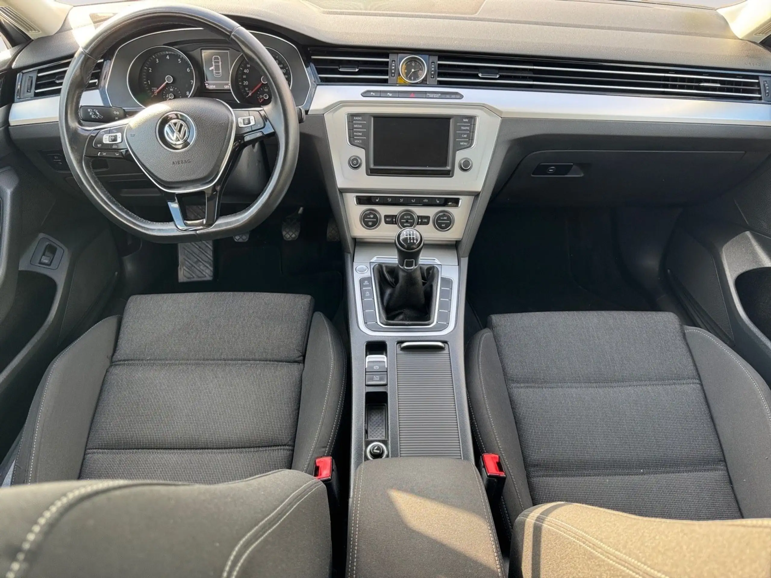 Volkswagen - Passat