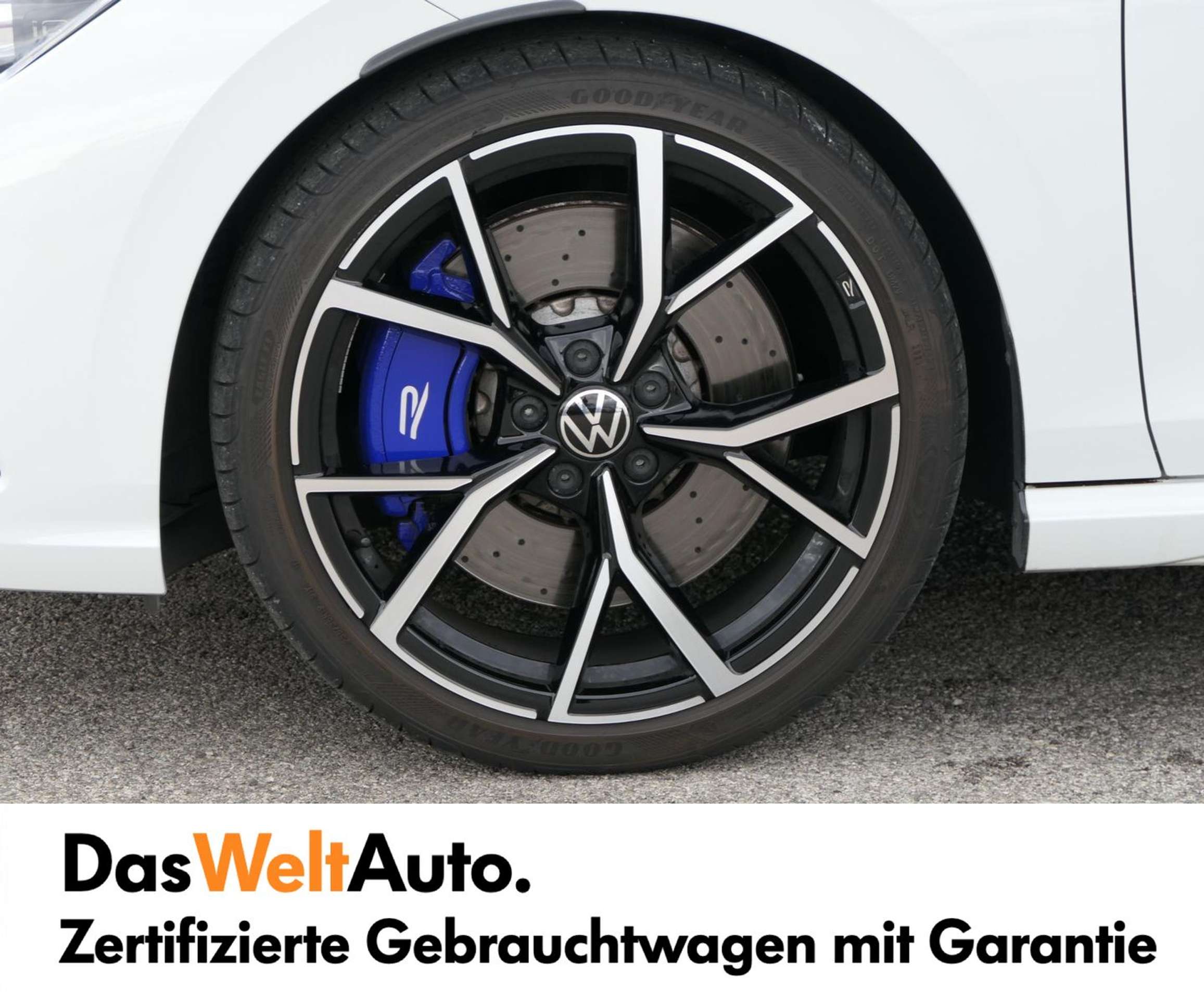 Volkswagen - Golf R