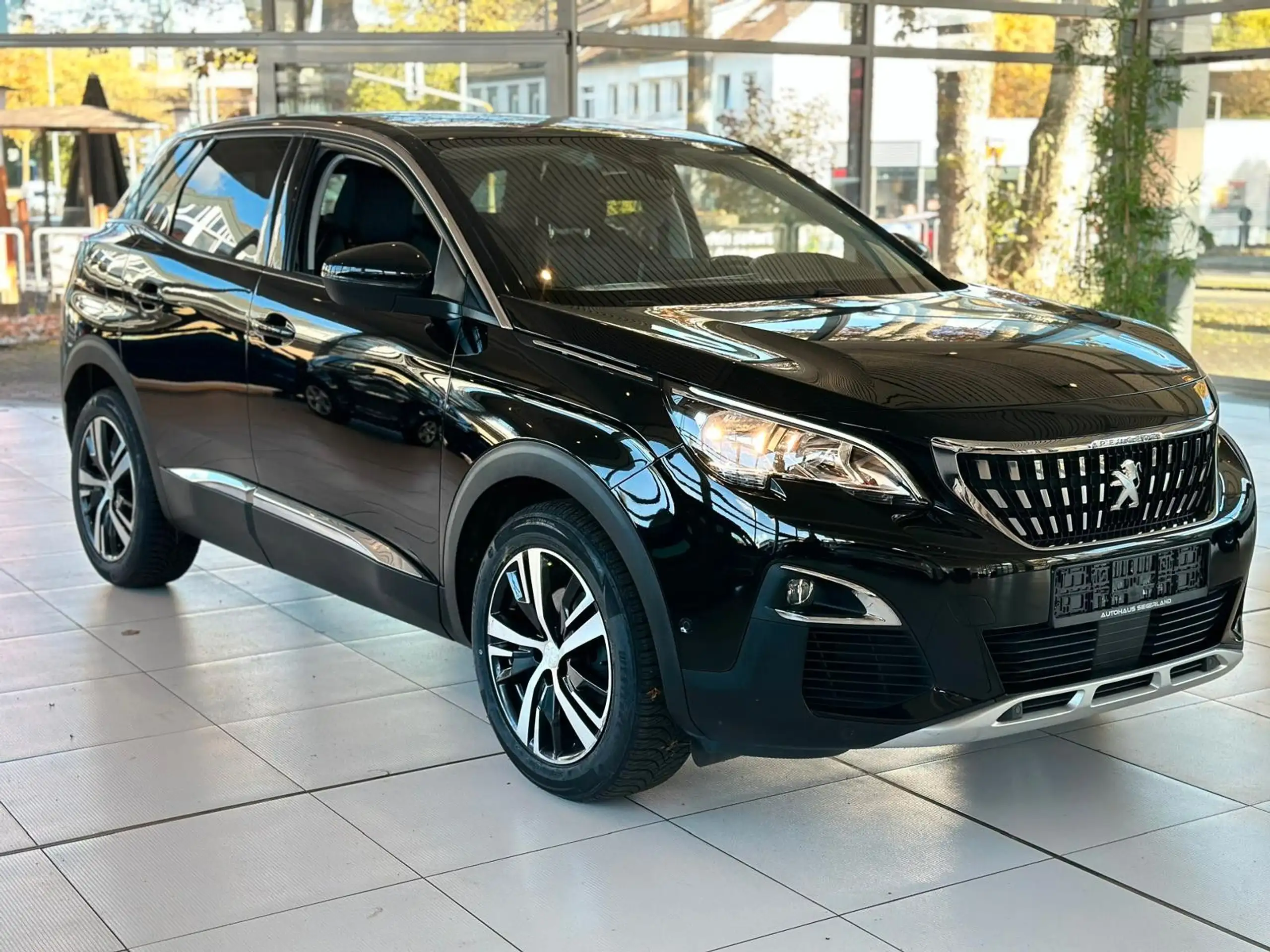 Peugeot - 3008