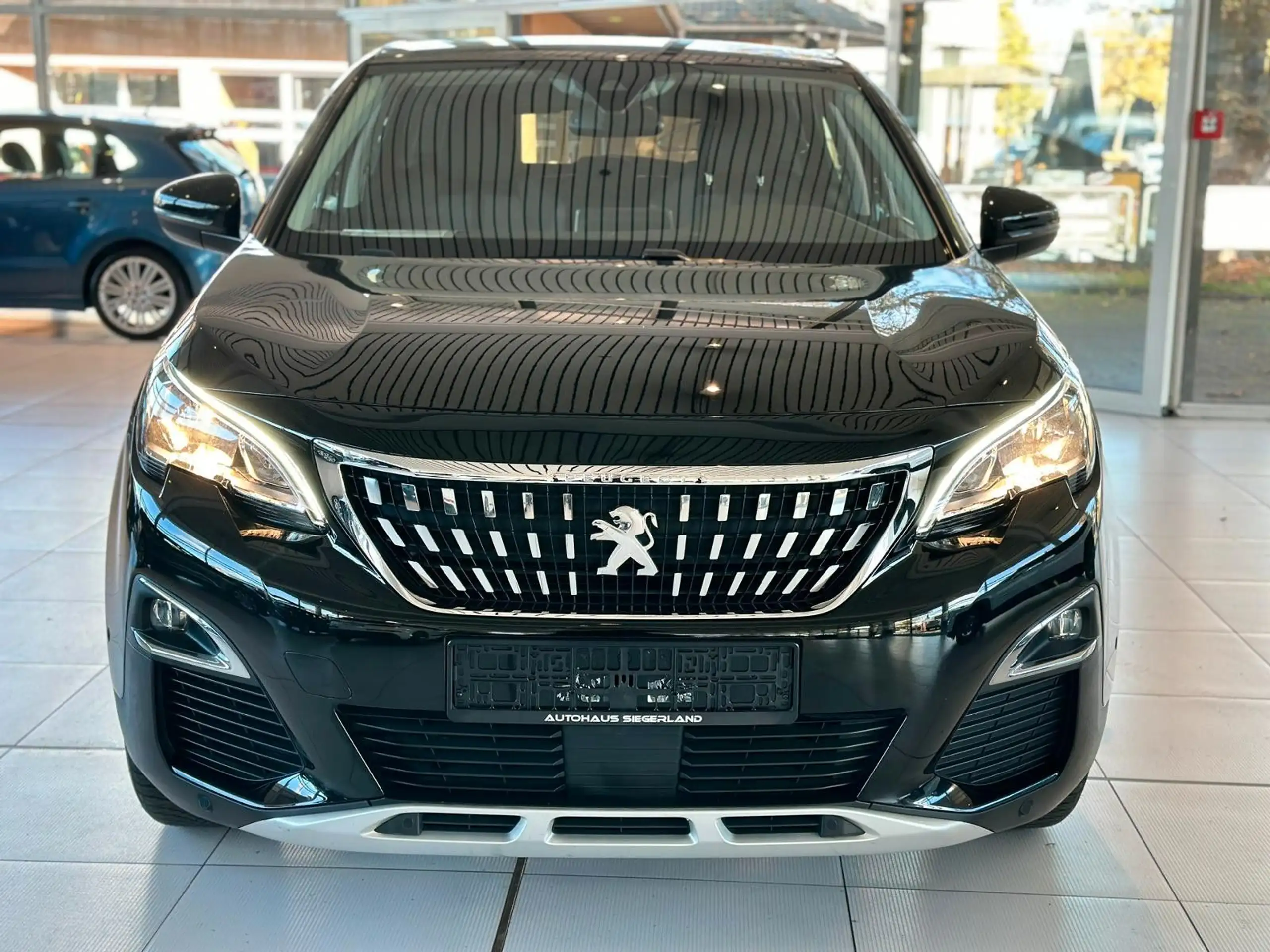 Peugeot - 3008