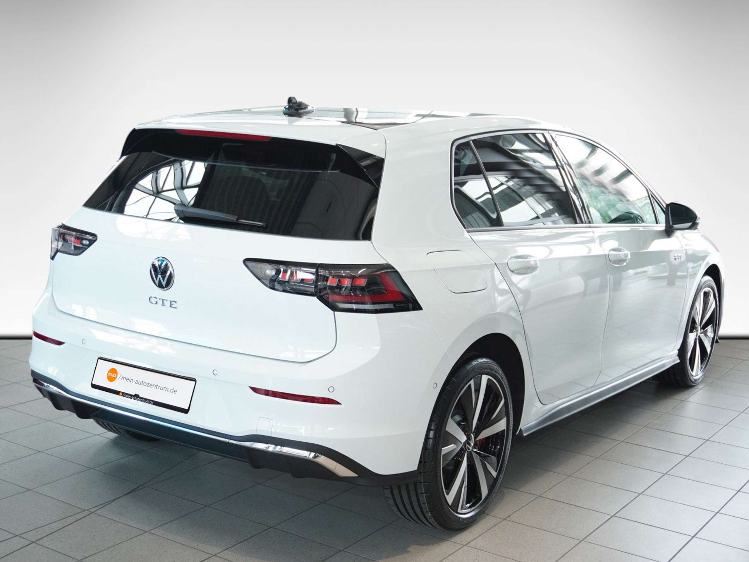 Volkswagen - Golf GTE