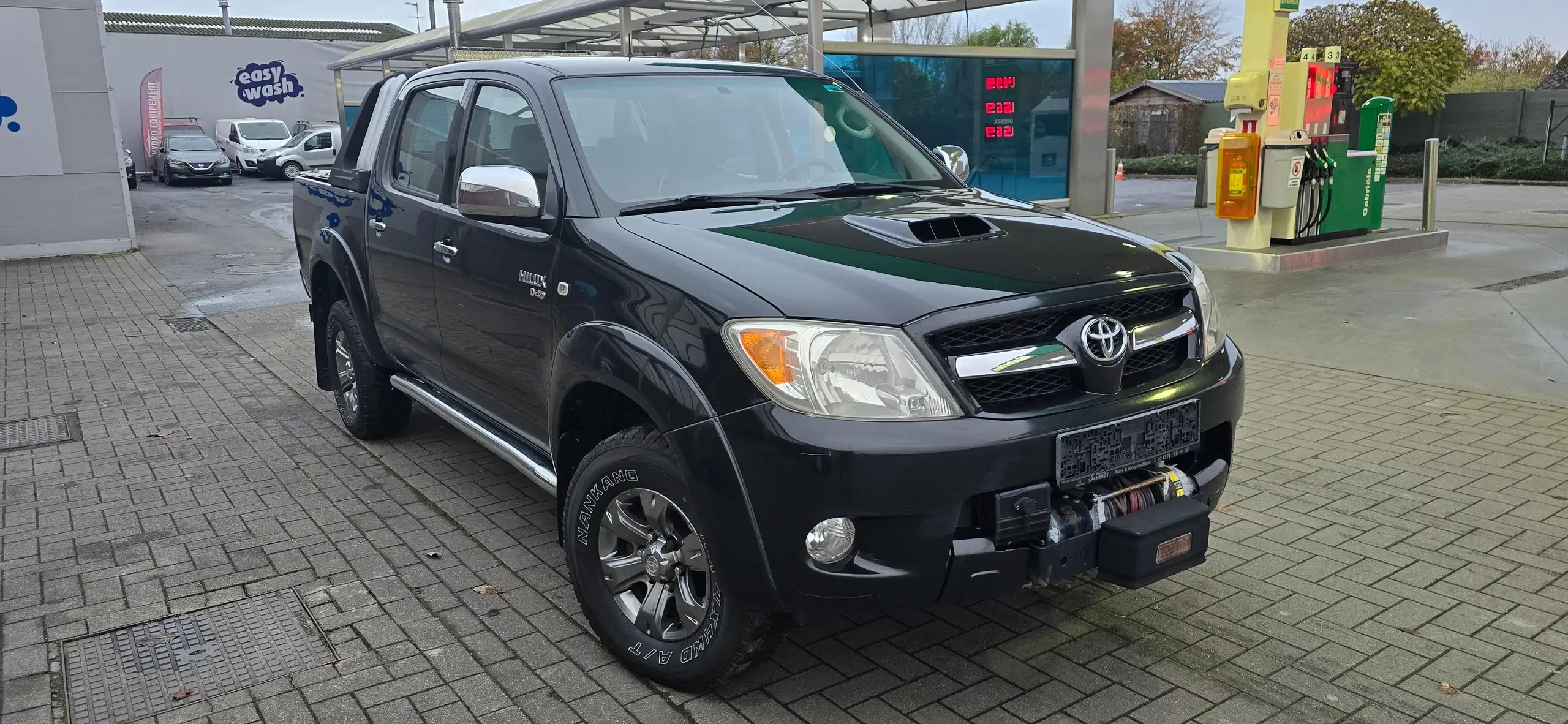 Toyota - Hilux