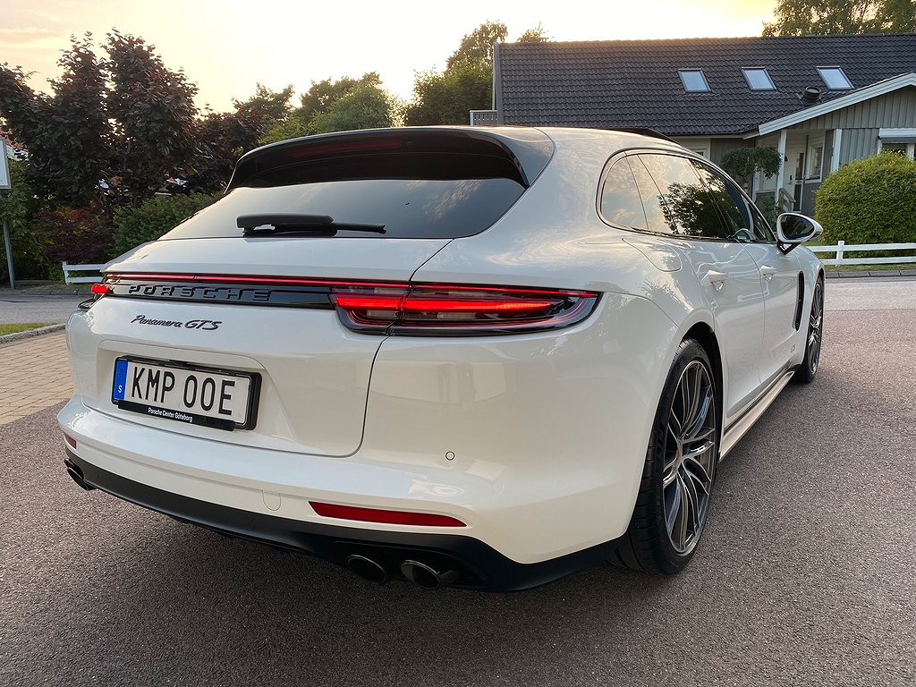 Porsche - Panamera