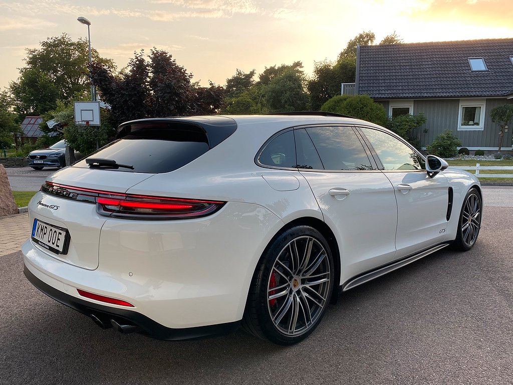 Porsche - Panamera