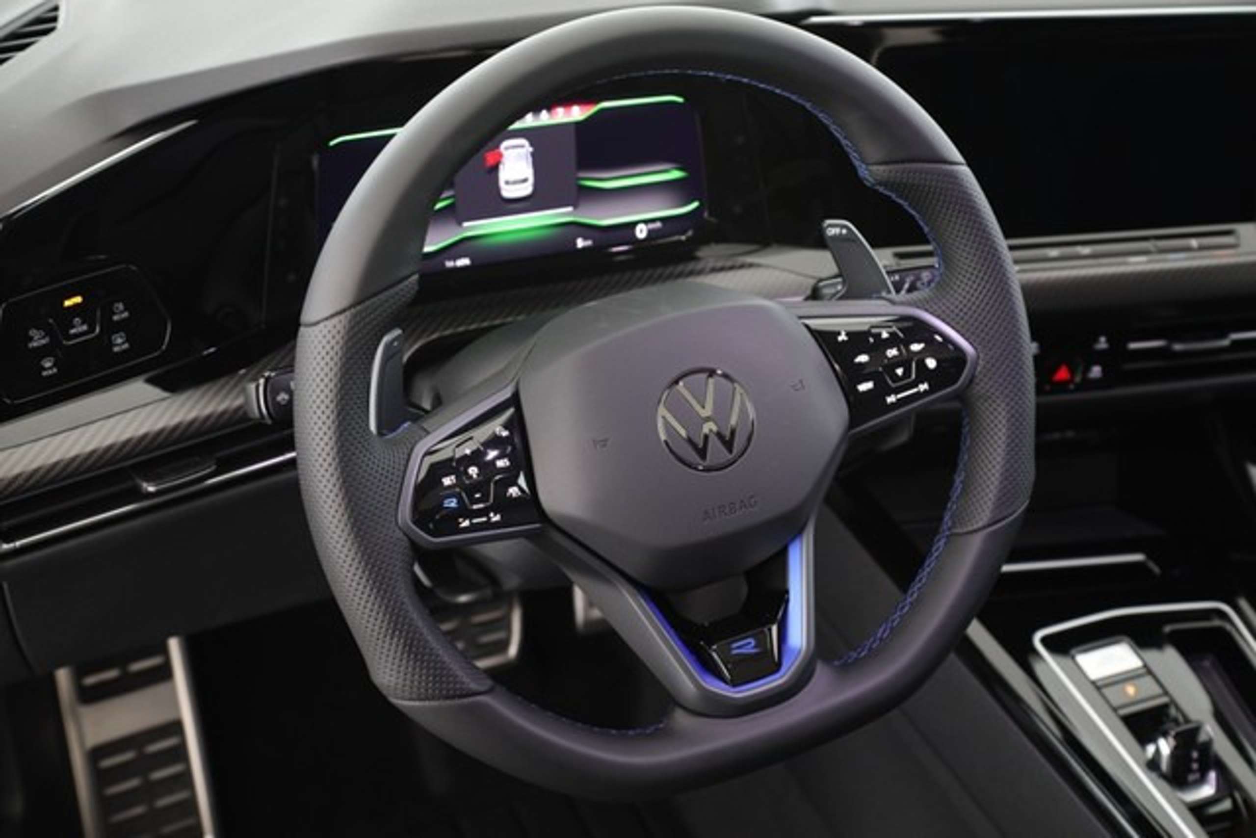 Volkswagen - Golf