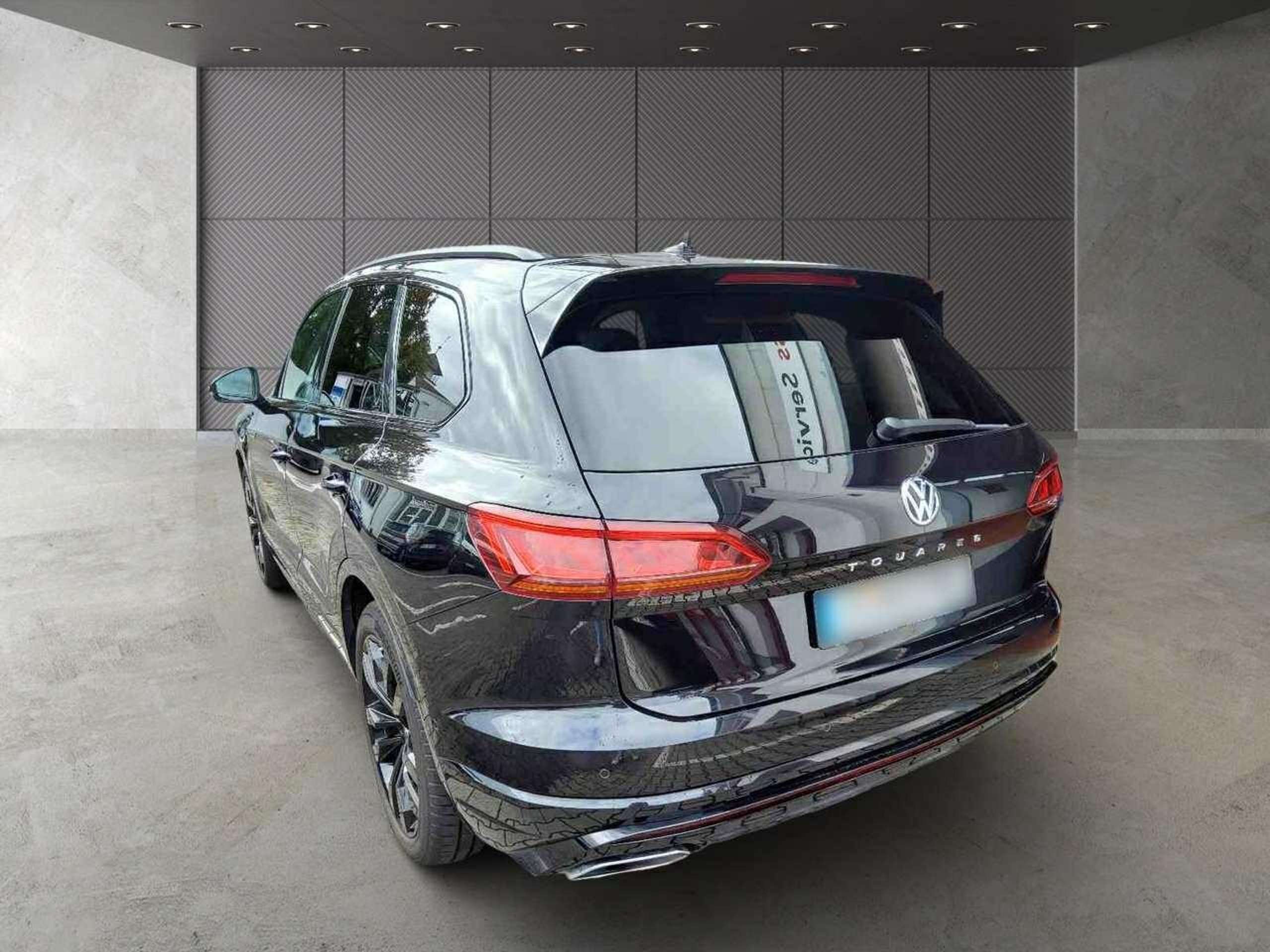 Volkswagen - Touareg