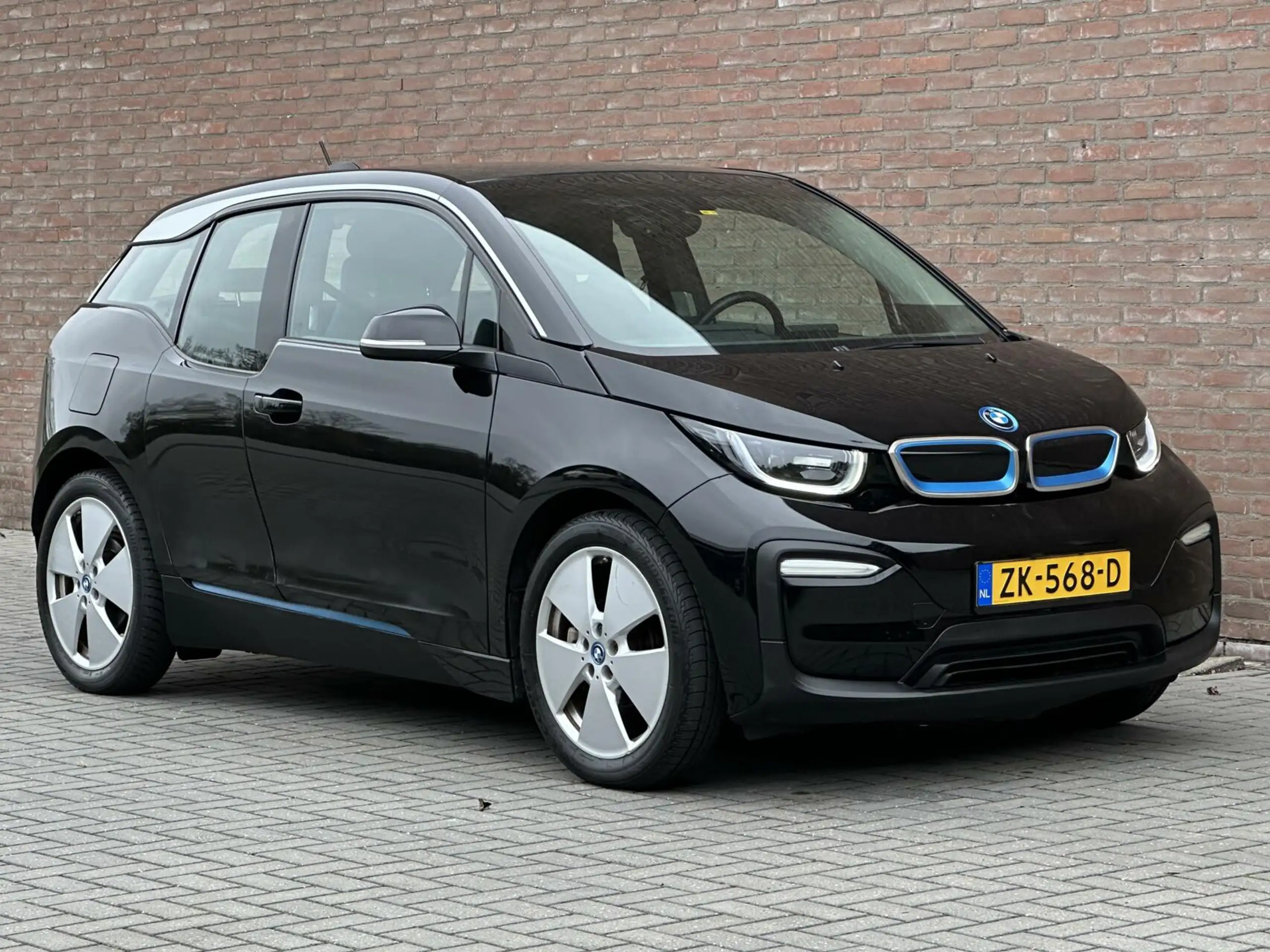 BMW - i3