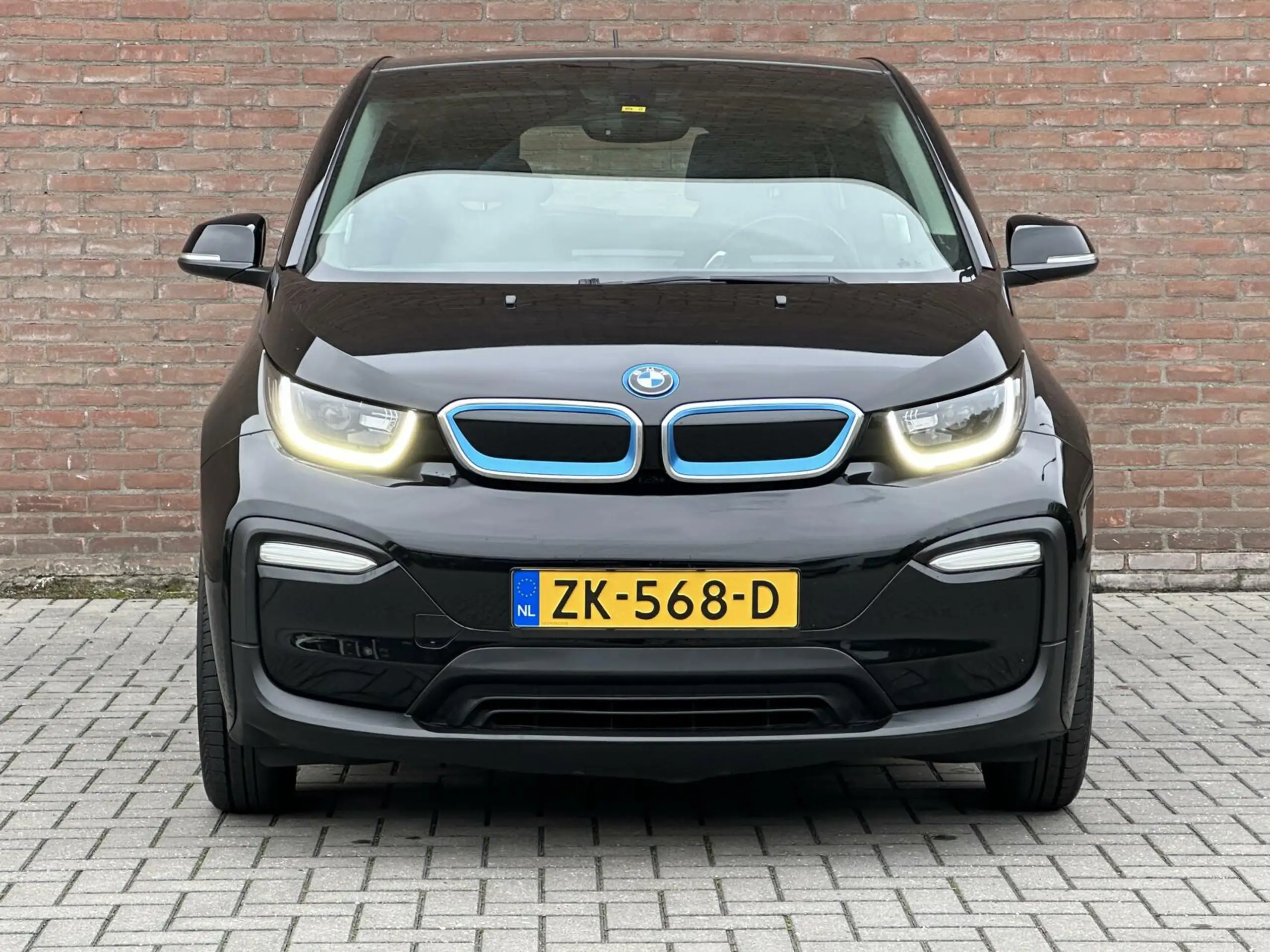 BMW - i3