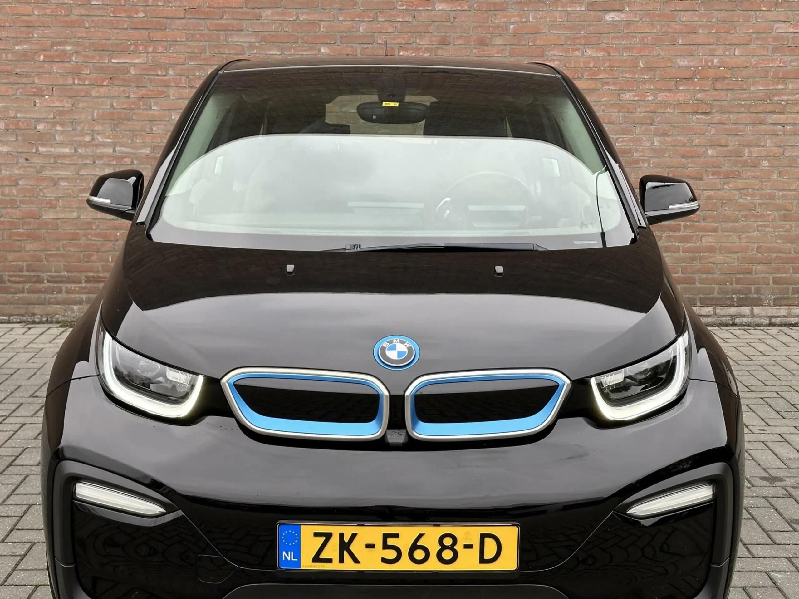 BMW - i3