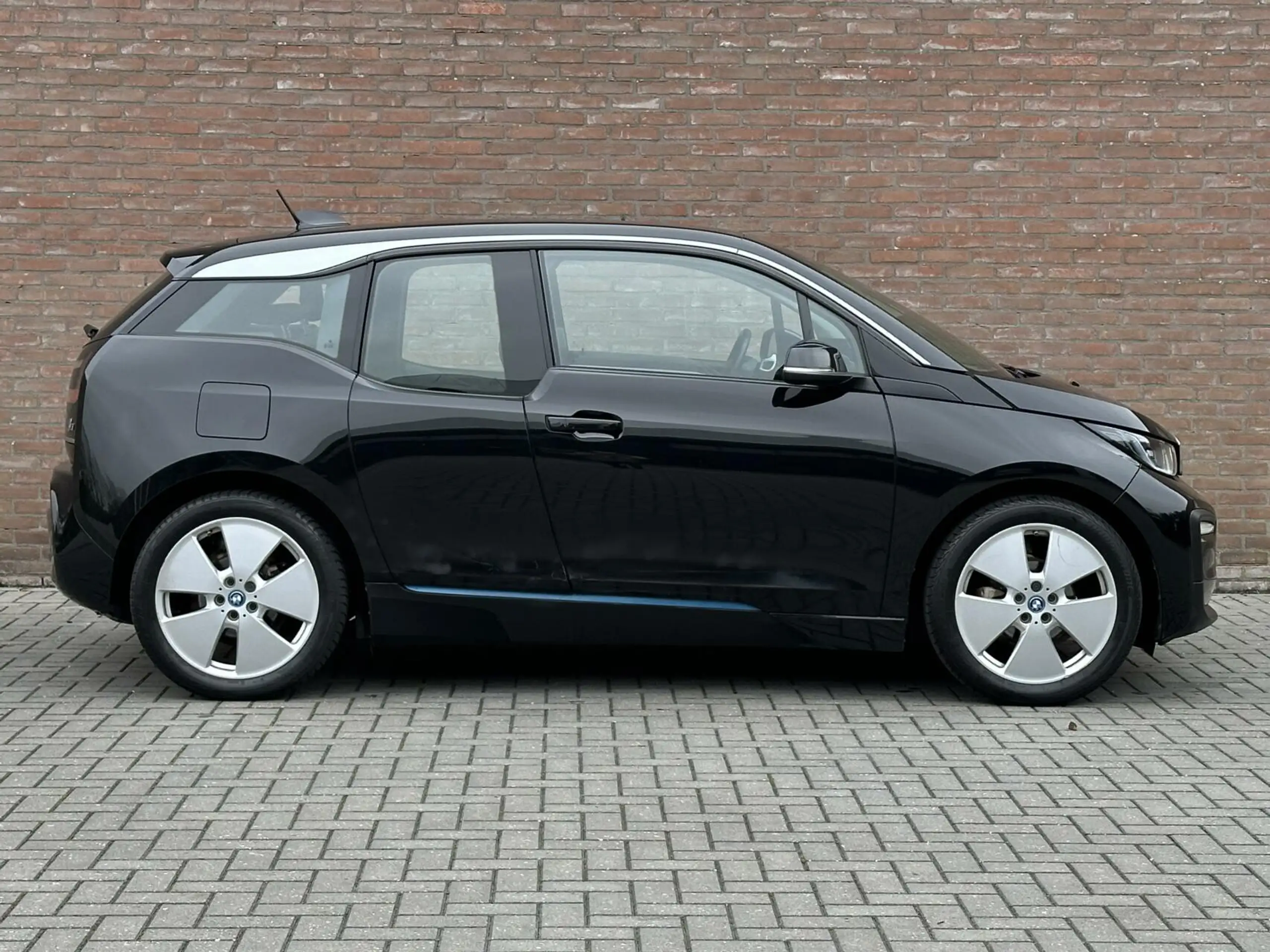 BMW - i3