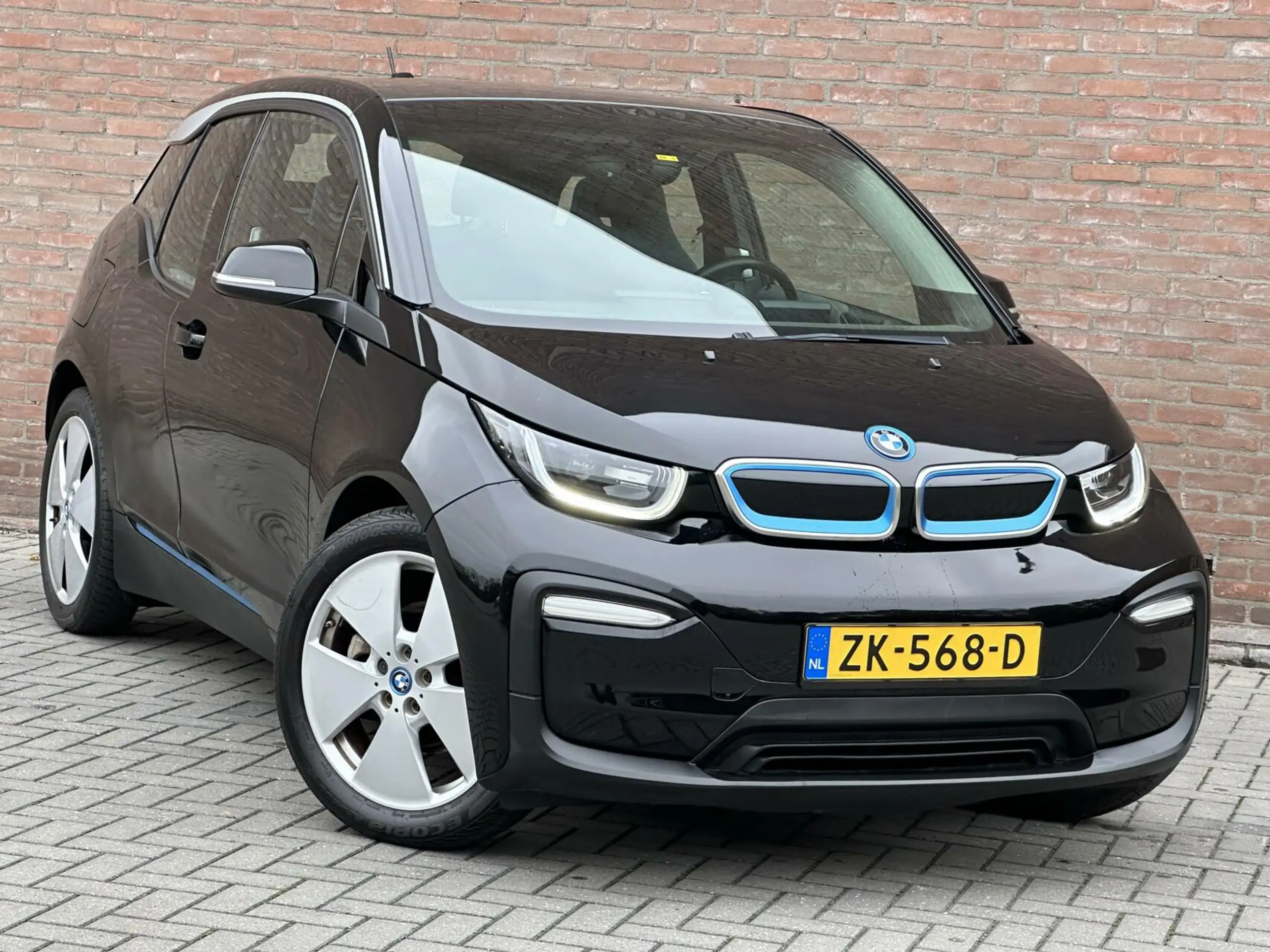 BMW - i3