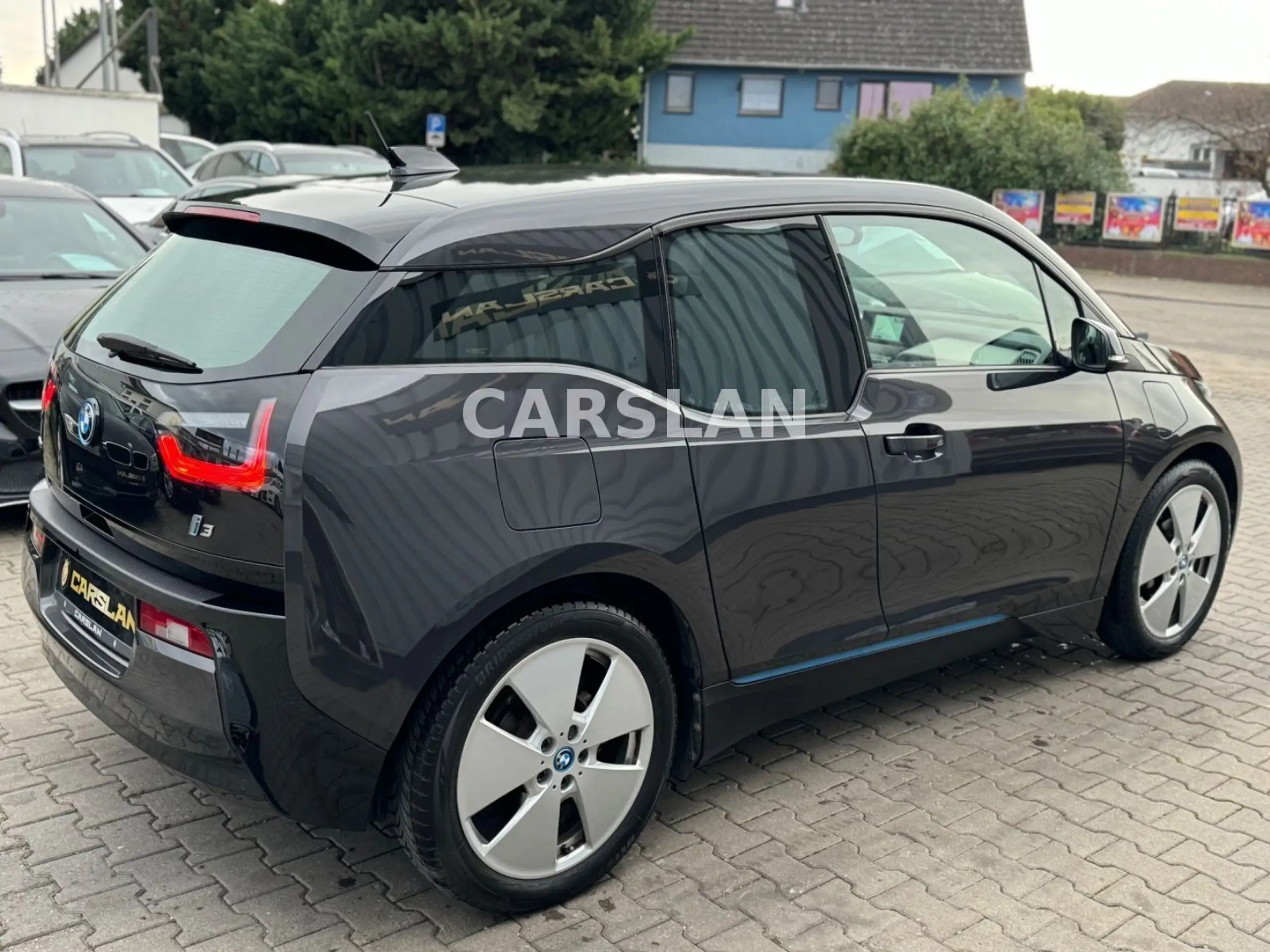 BMW - i3