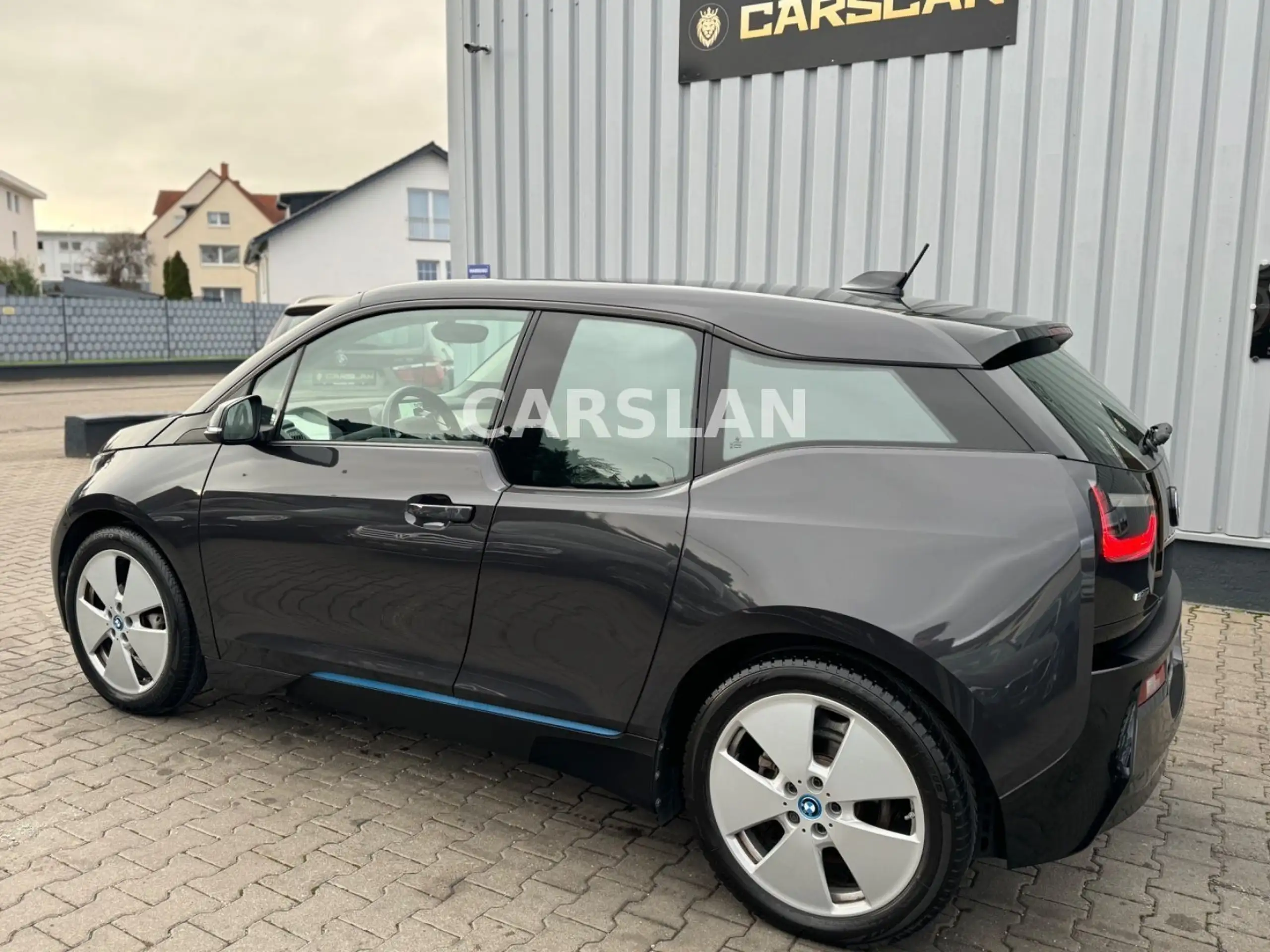 BMW - i3