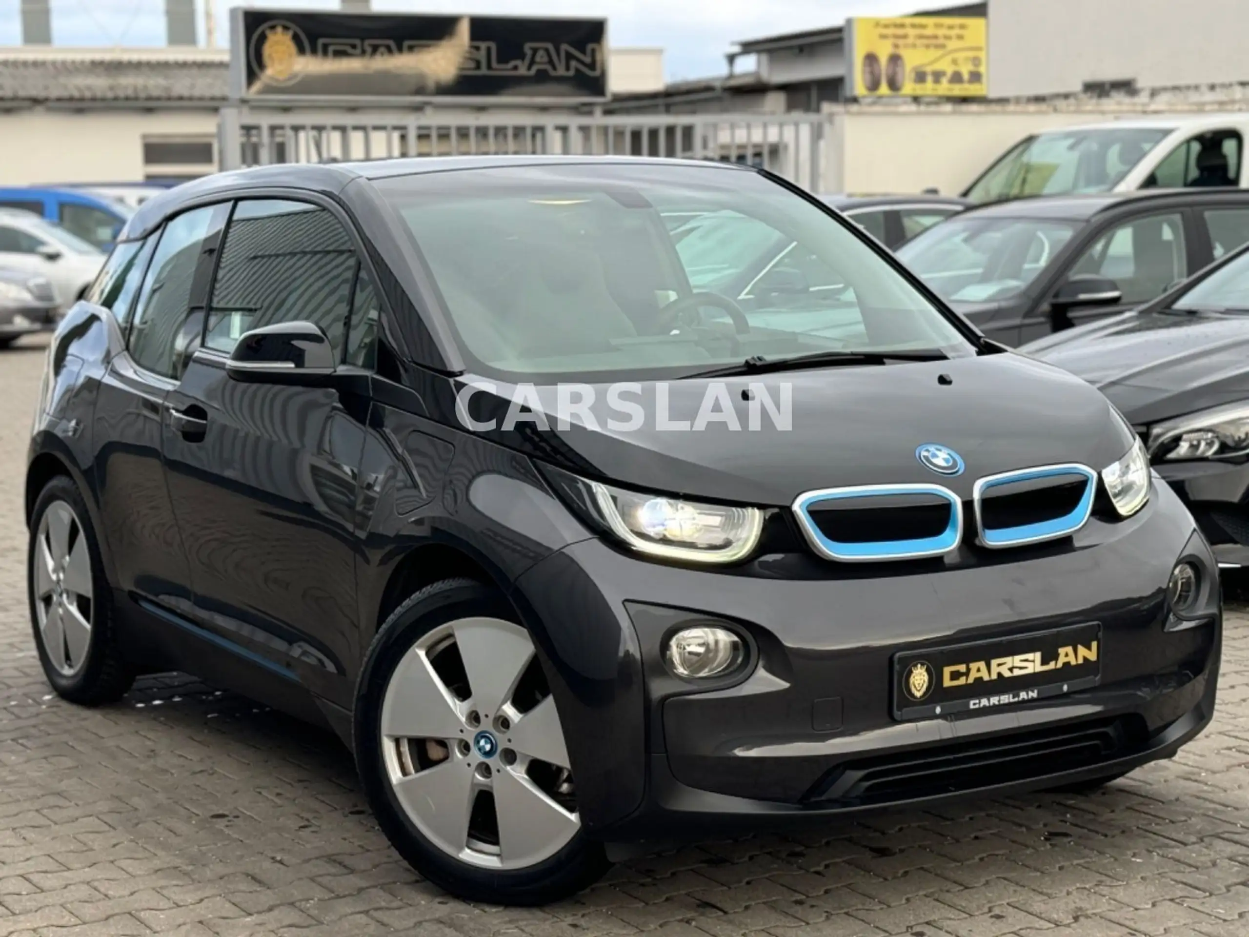 BMW - i3