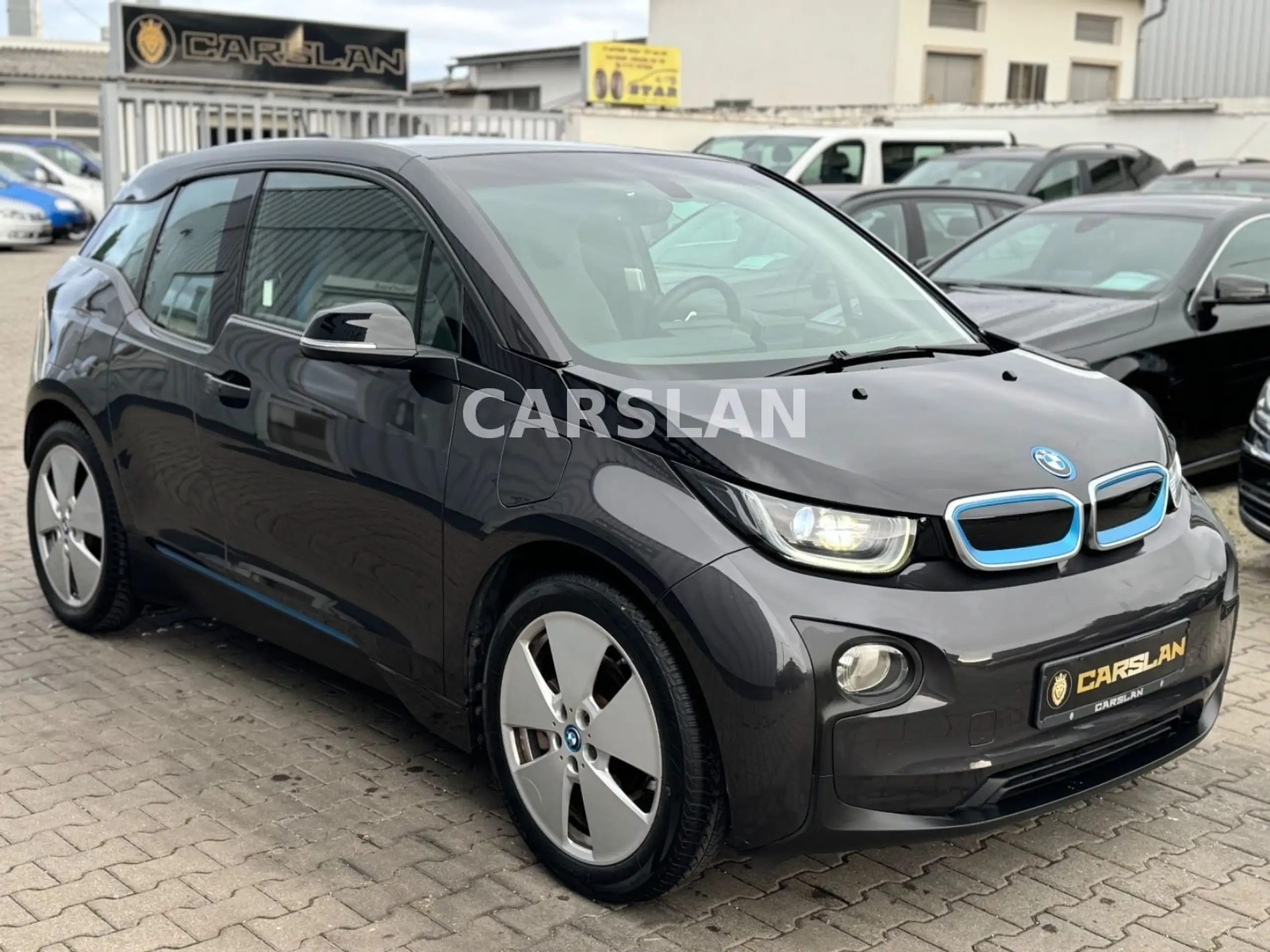 BMW - i3