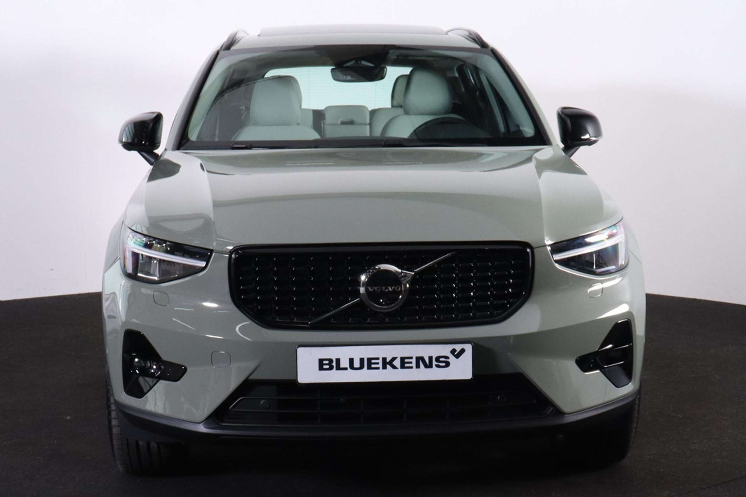 Volvo - XC40