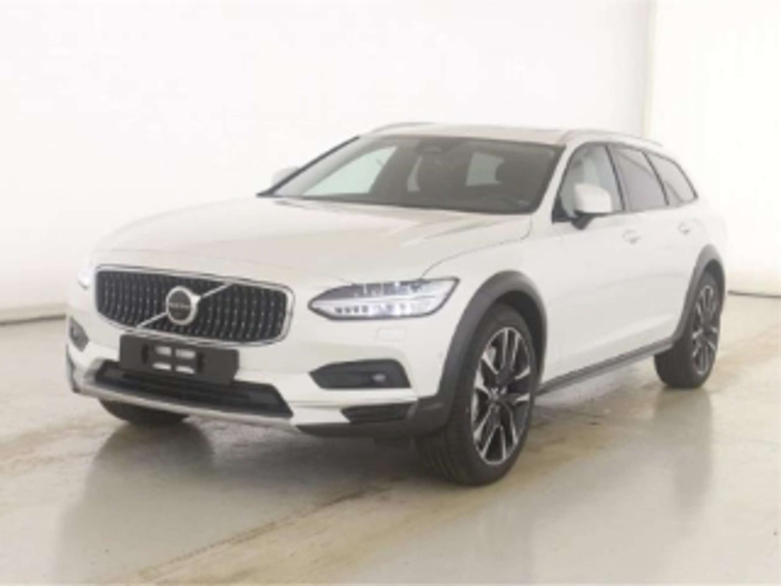 Volvo - V90 Cross Country