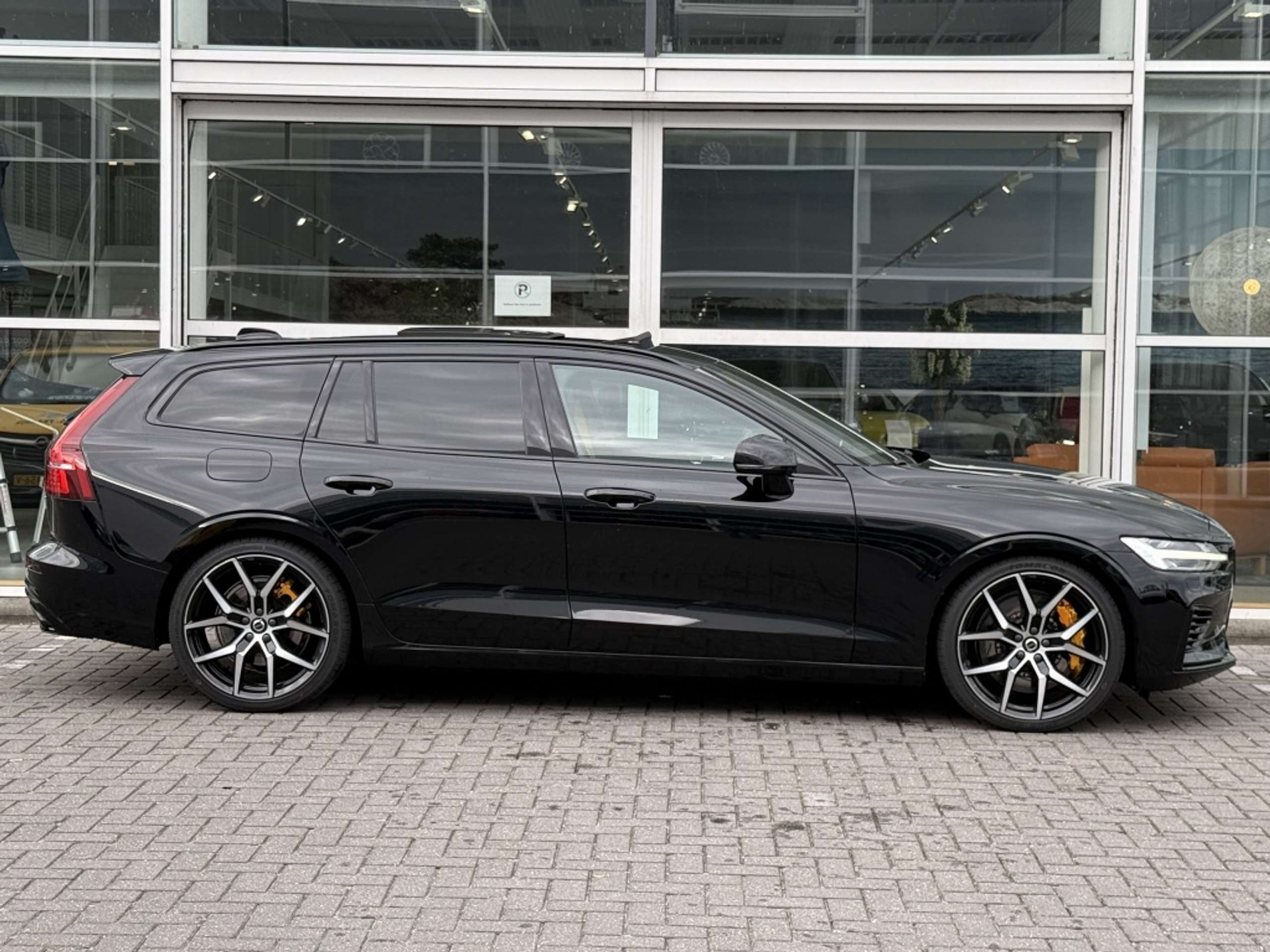 Volvo - V60