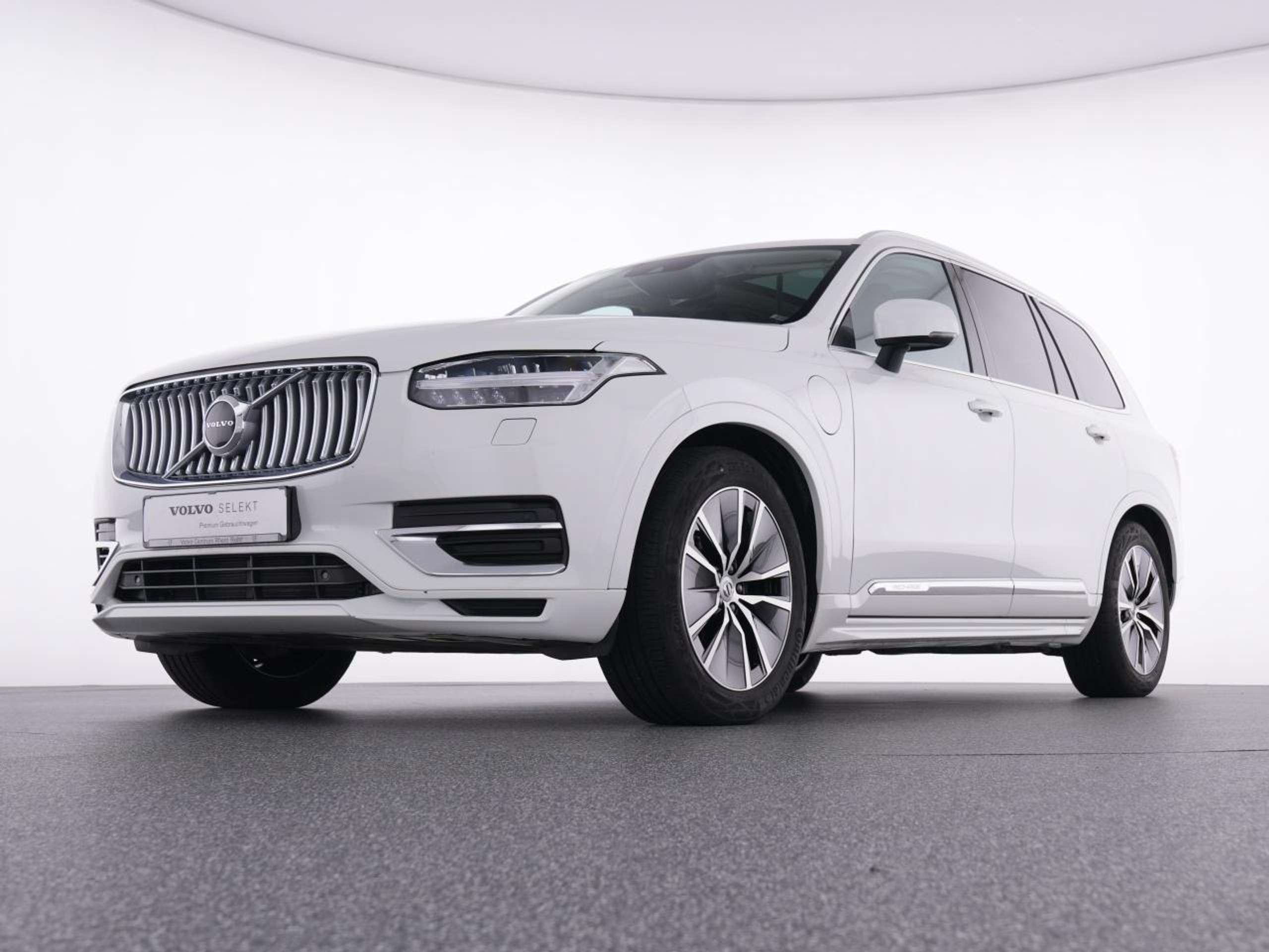 Volvo - XC90