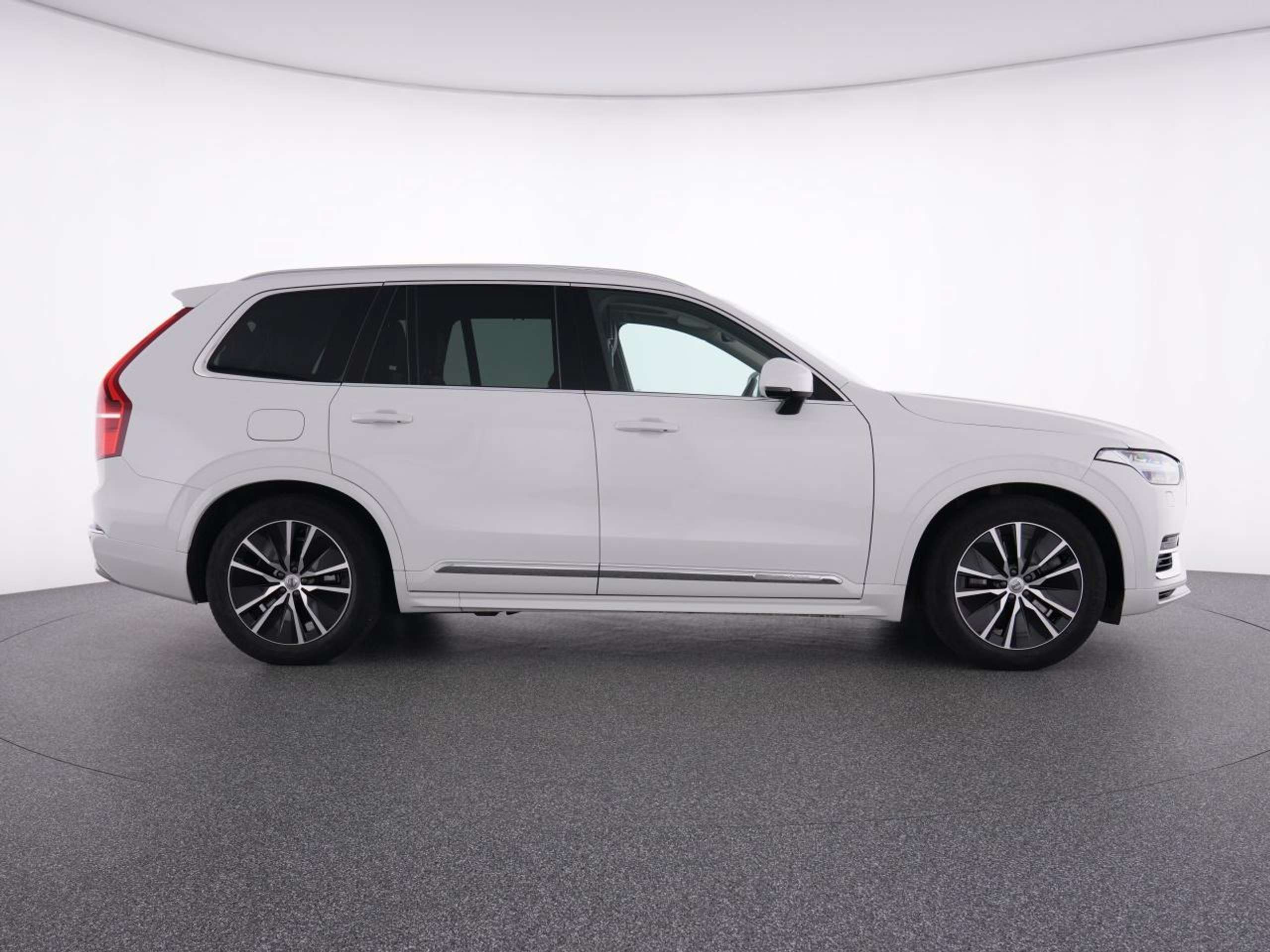 Volvo - XC90