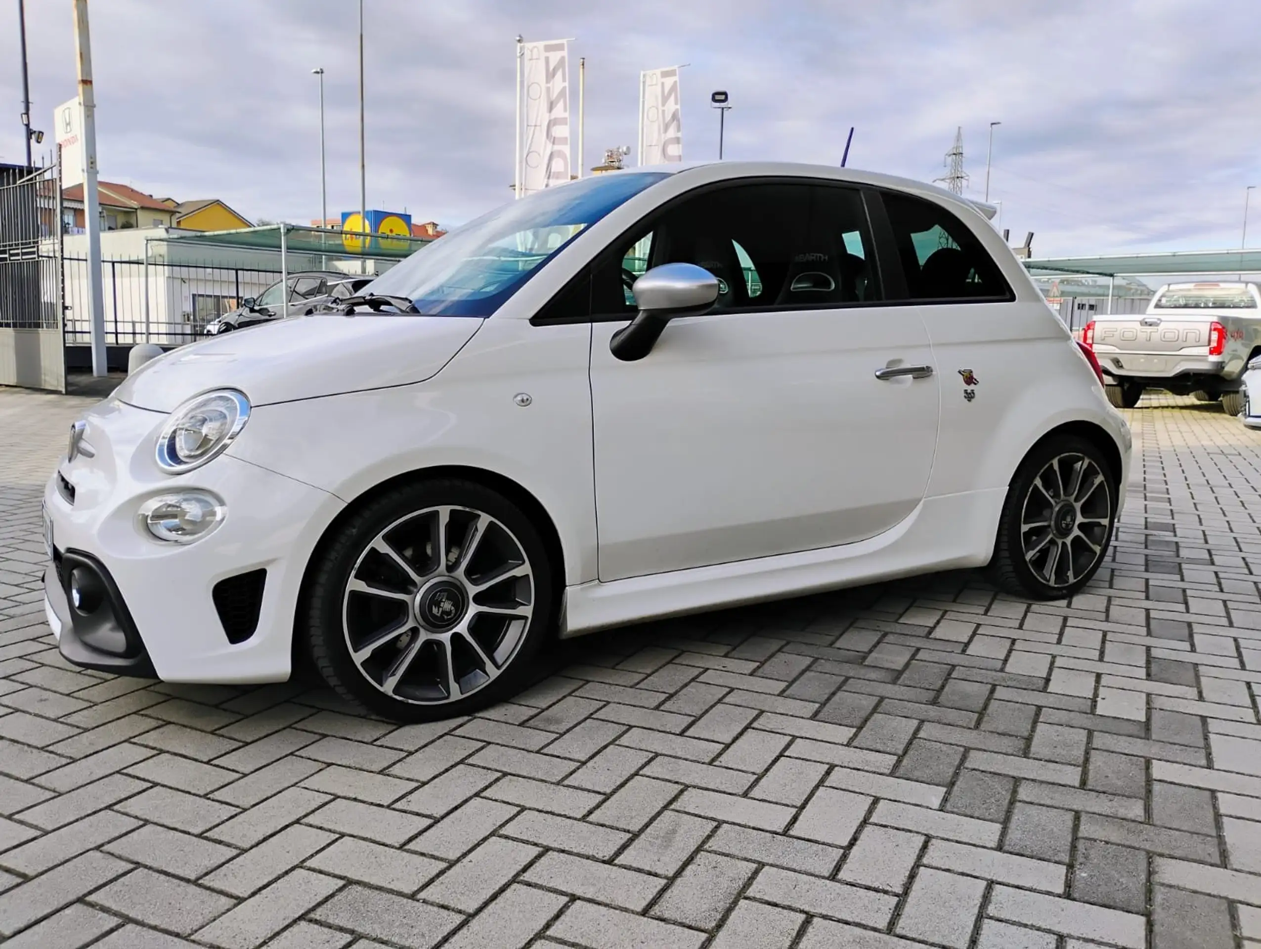 Abarth - 595