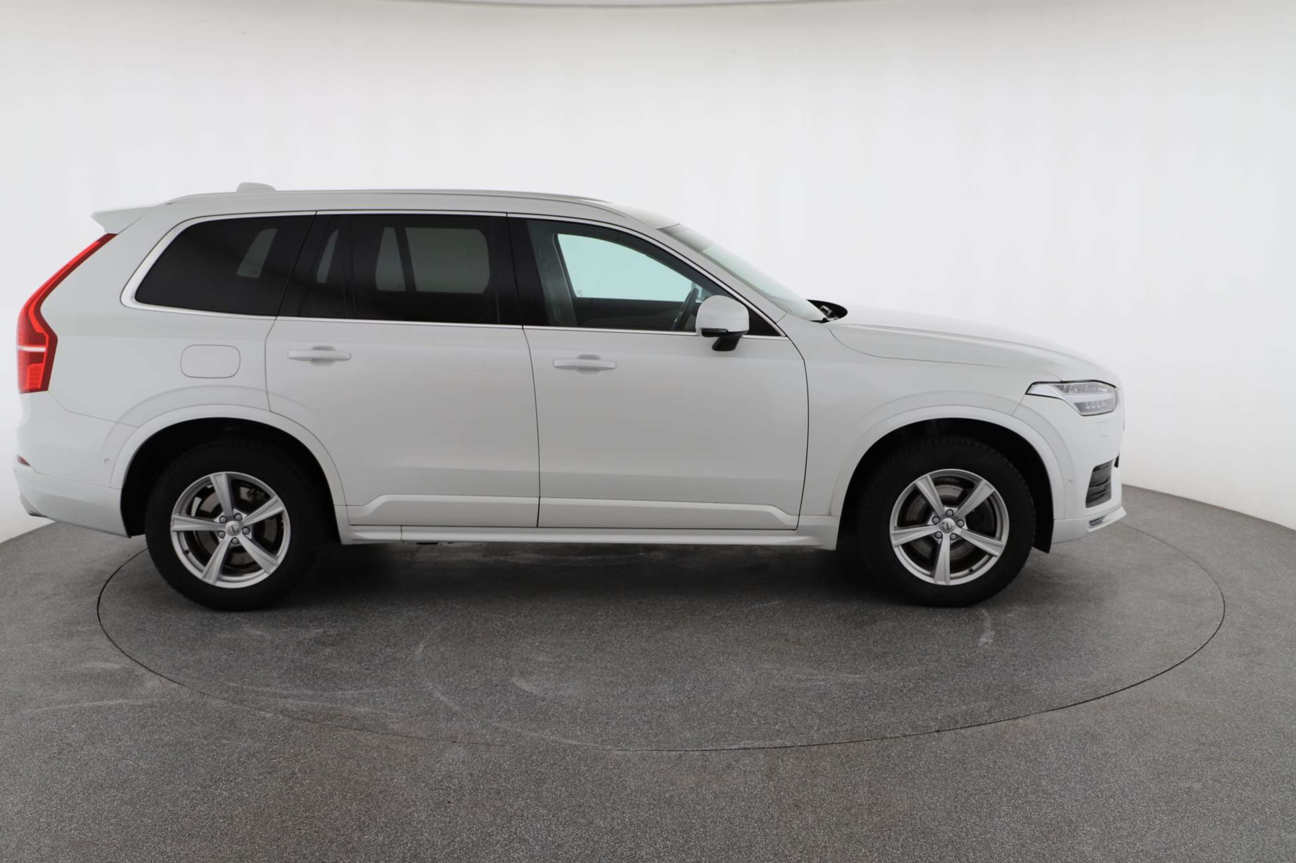 Volvo - XC90