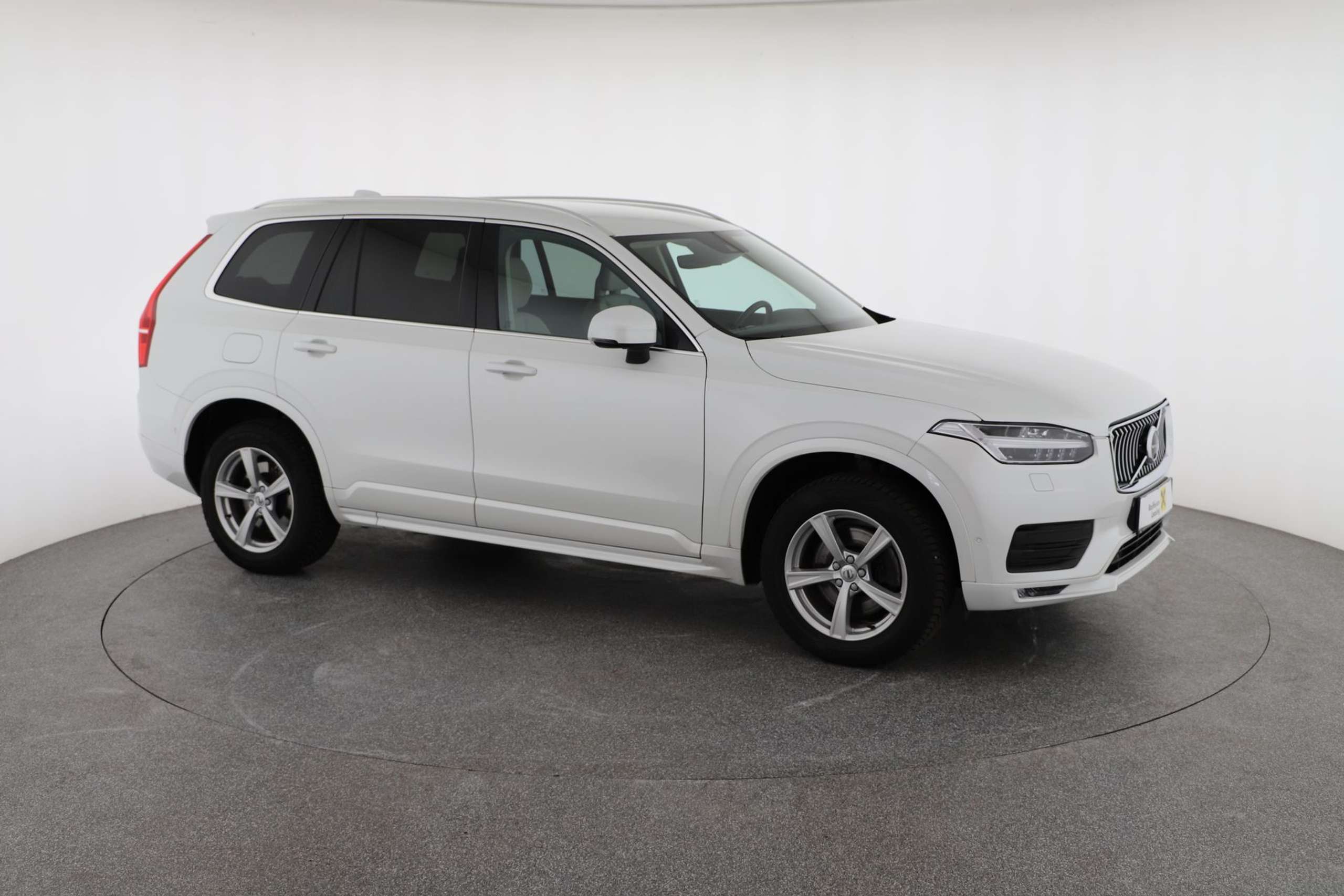 Volvo - XC90