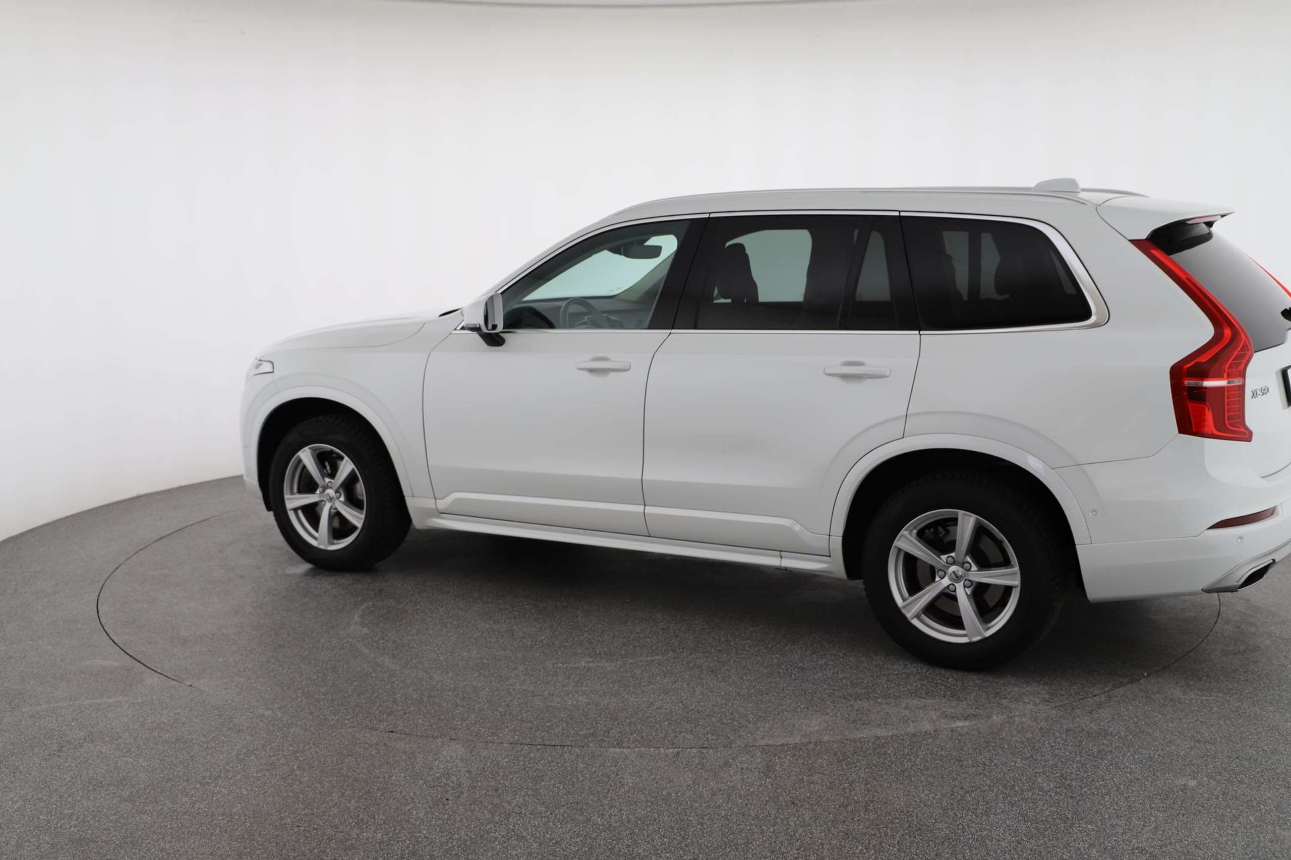 Volvo - XC90