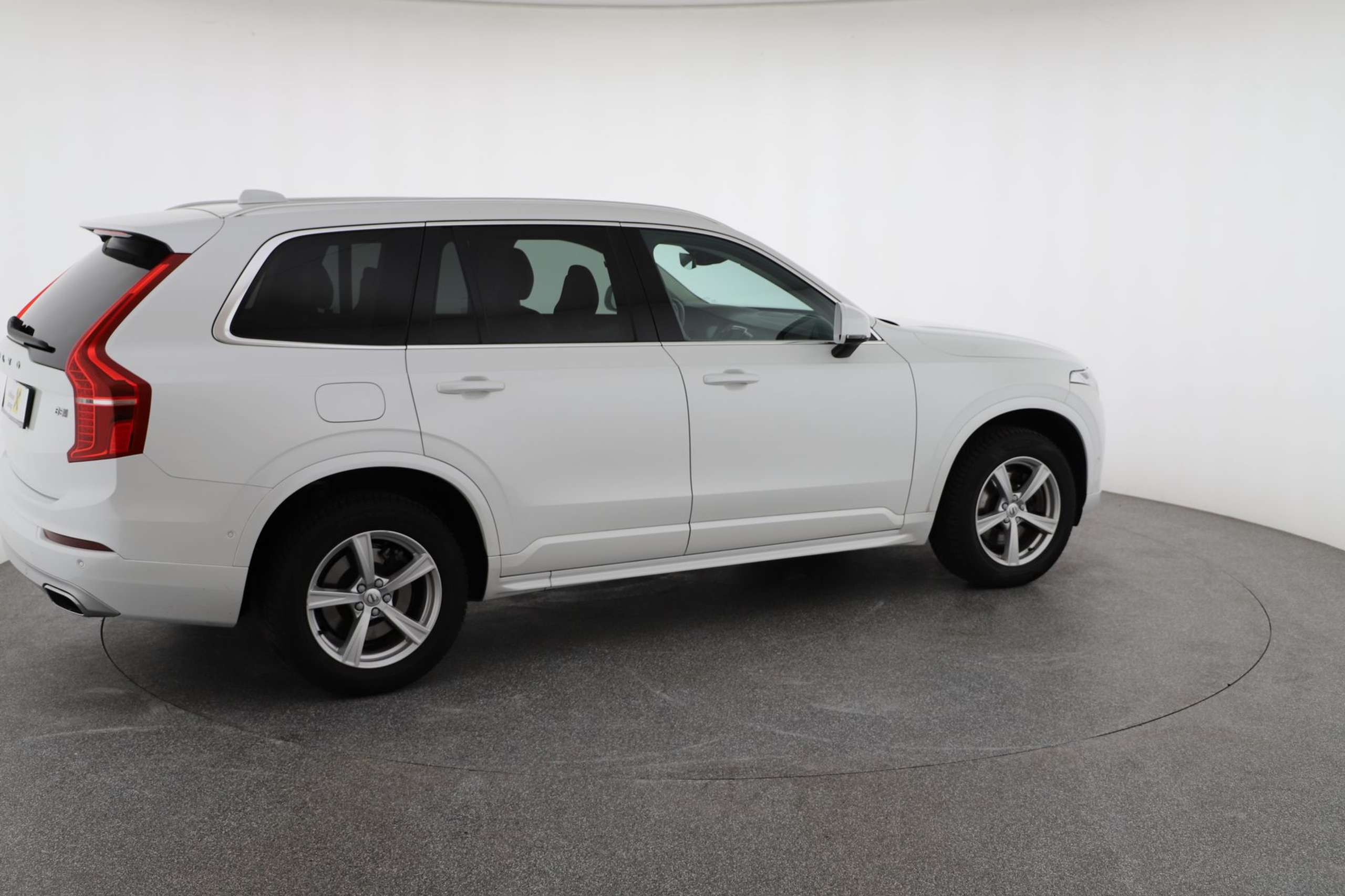 Volvo - XC90