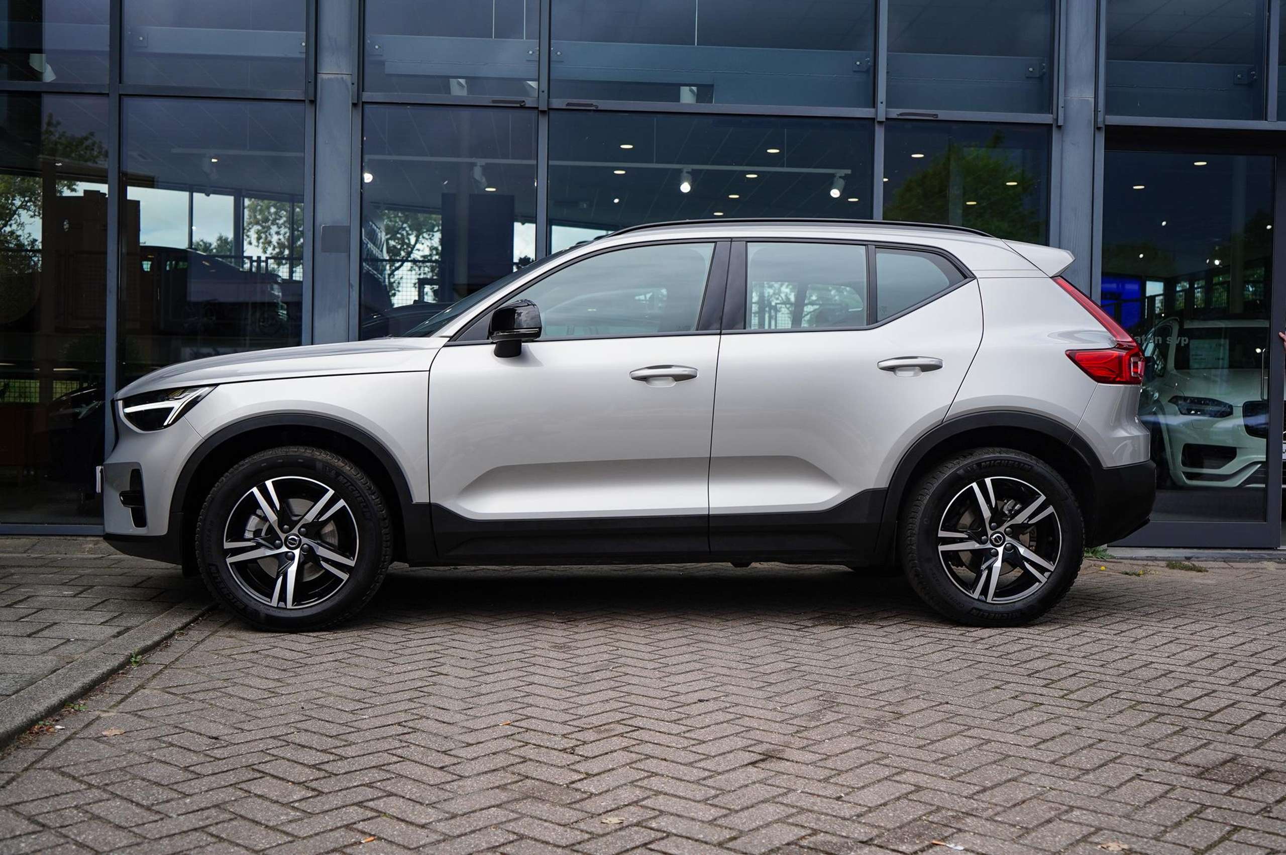 Volvo - XC40