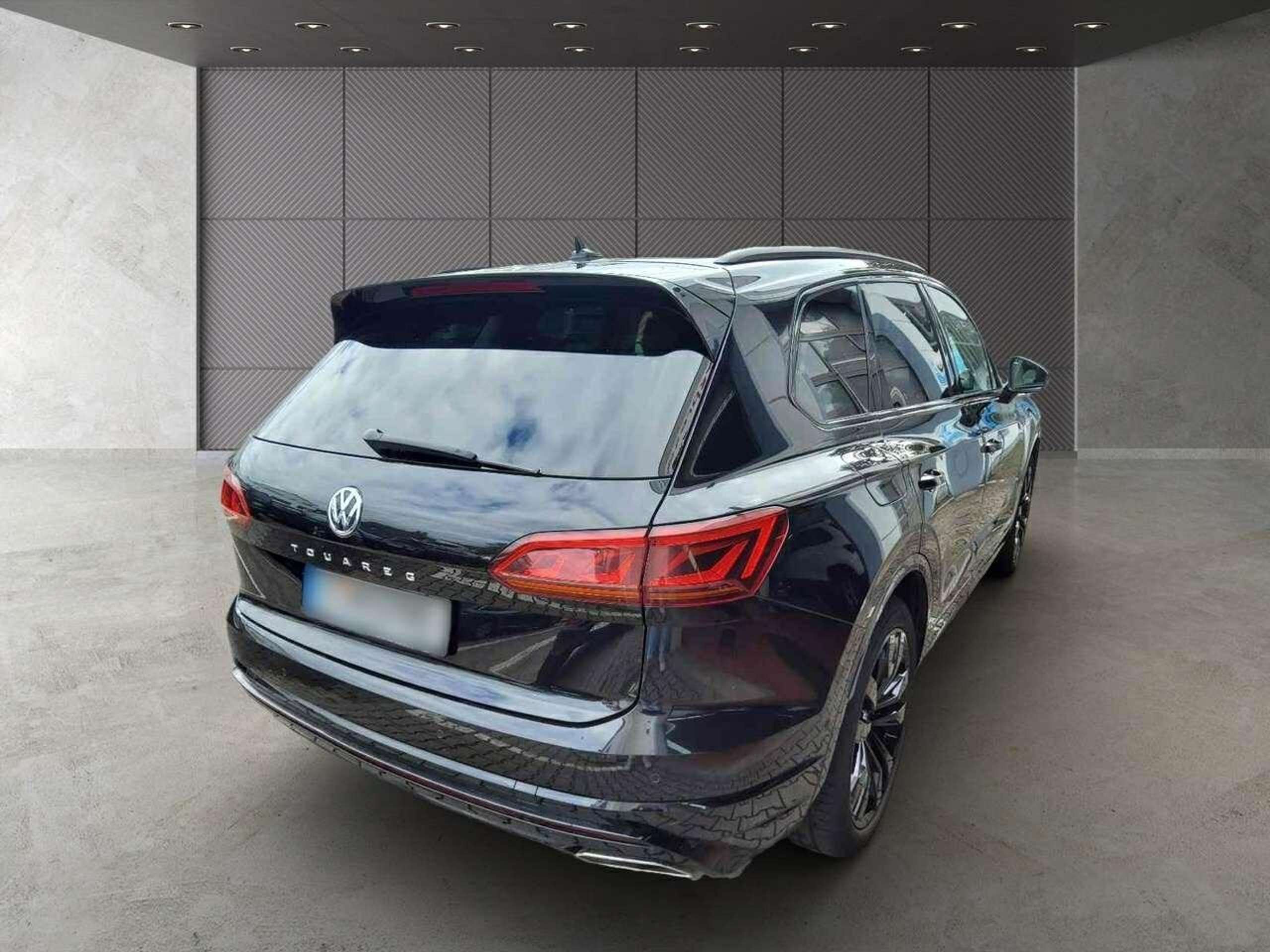 Volkswagen - Touareg