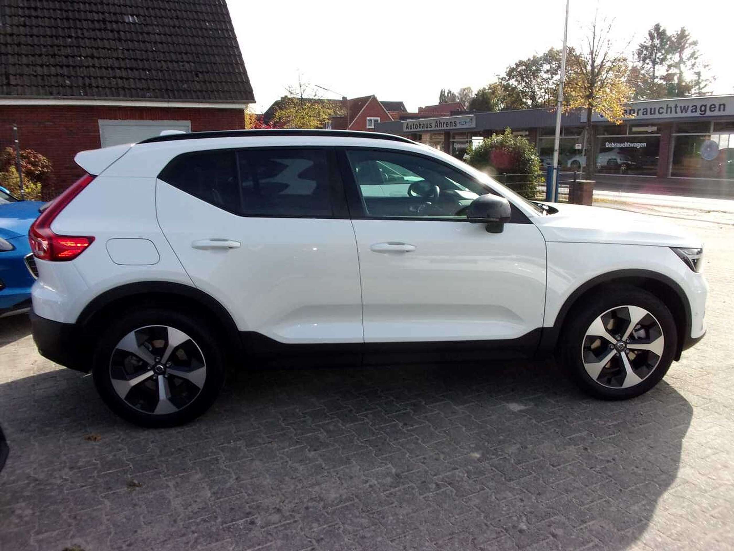 Volvo - XC40