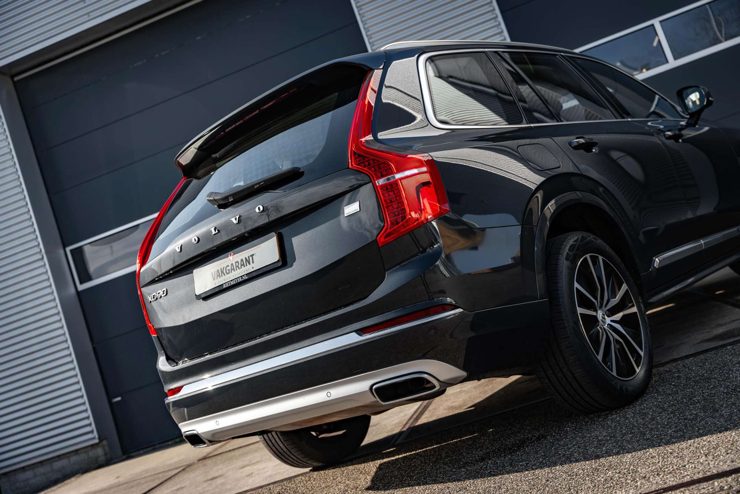 Volvo - XC90