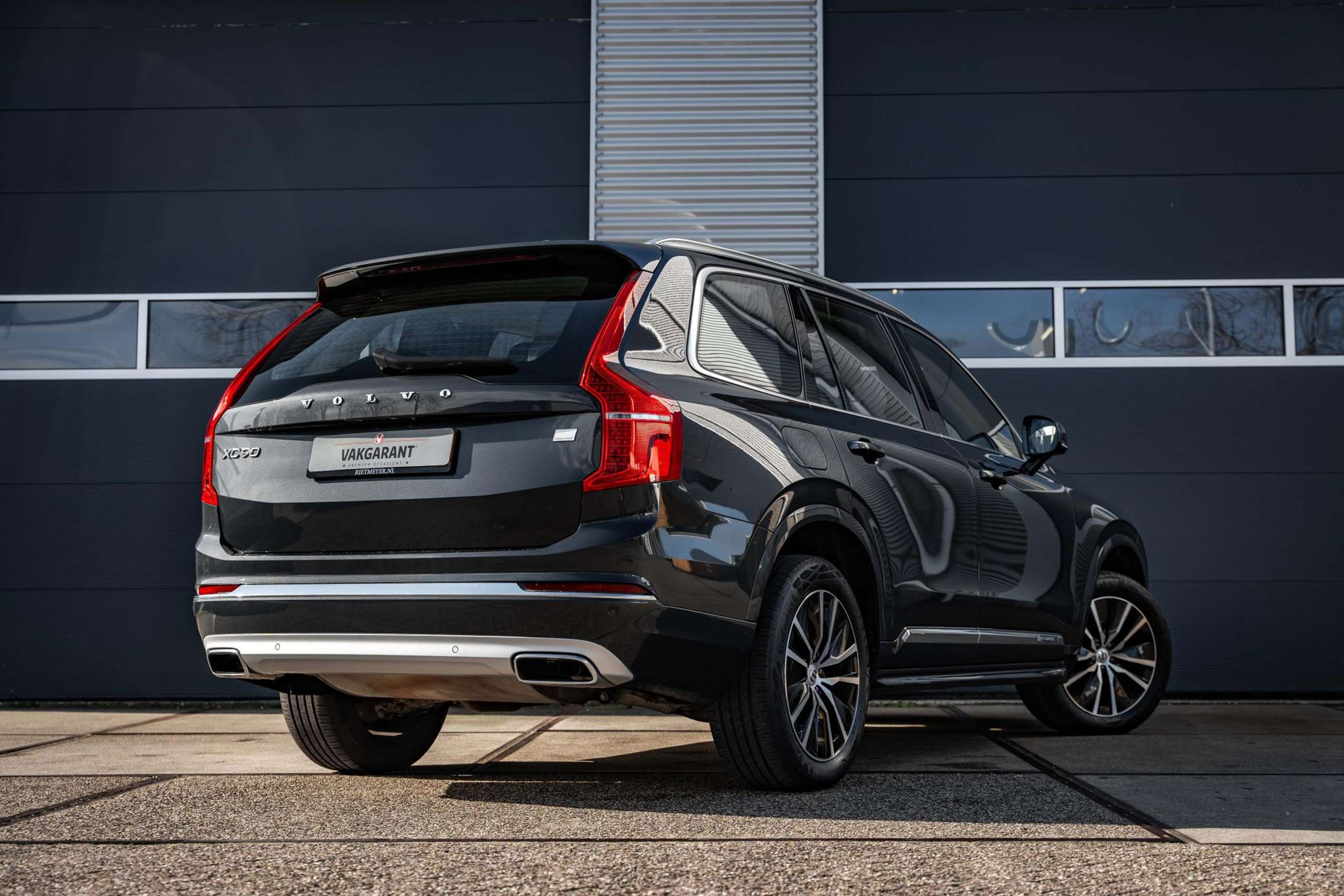 Volvo - XC90