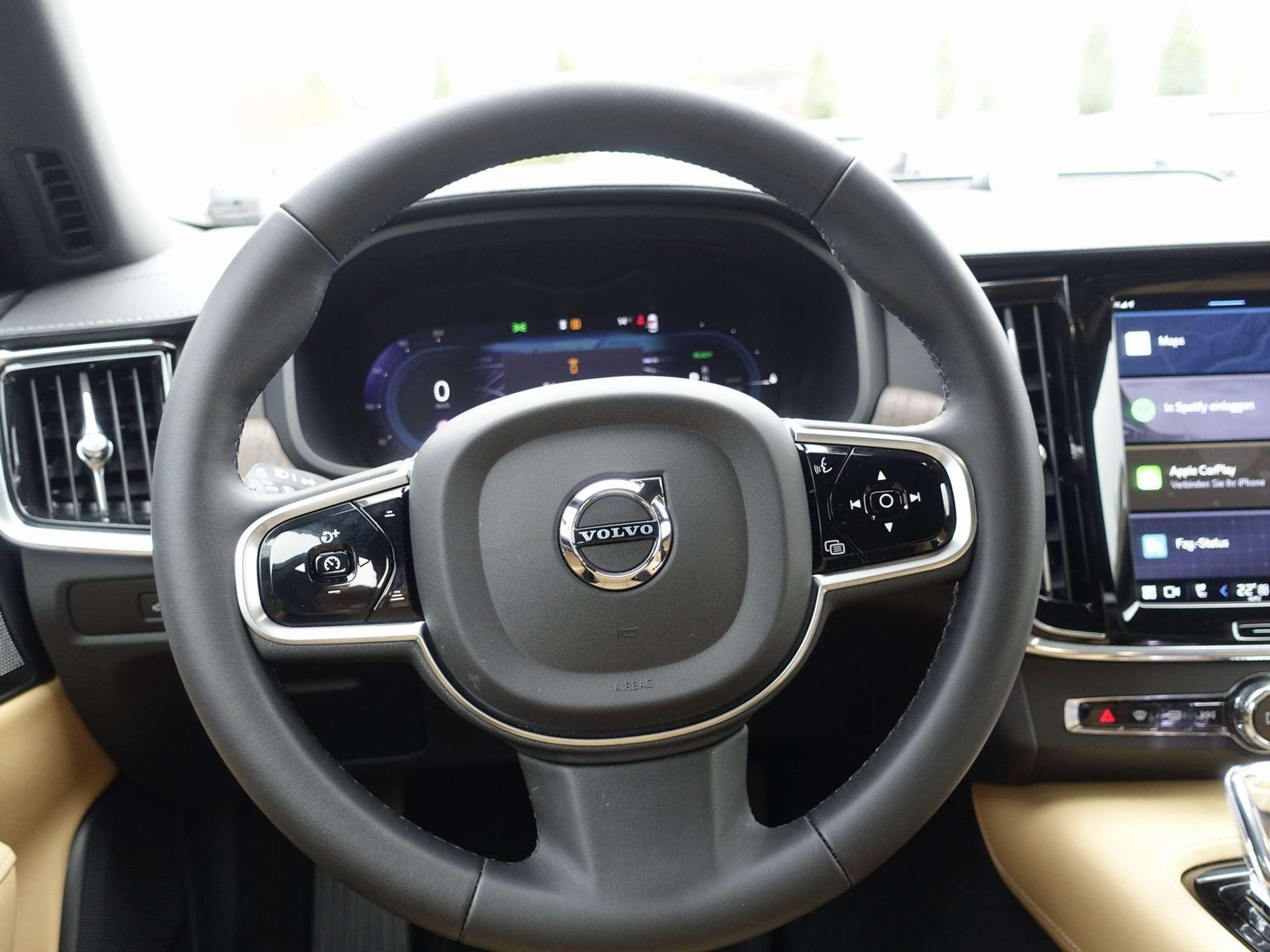 Volvo - S90