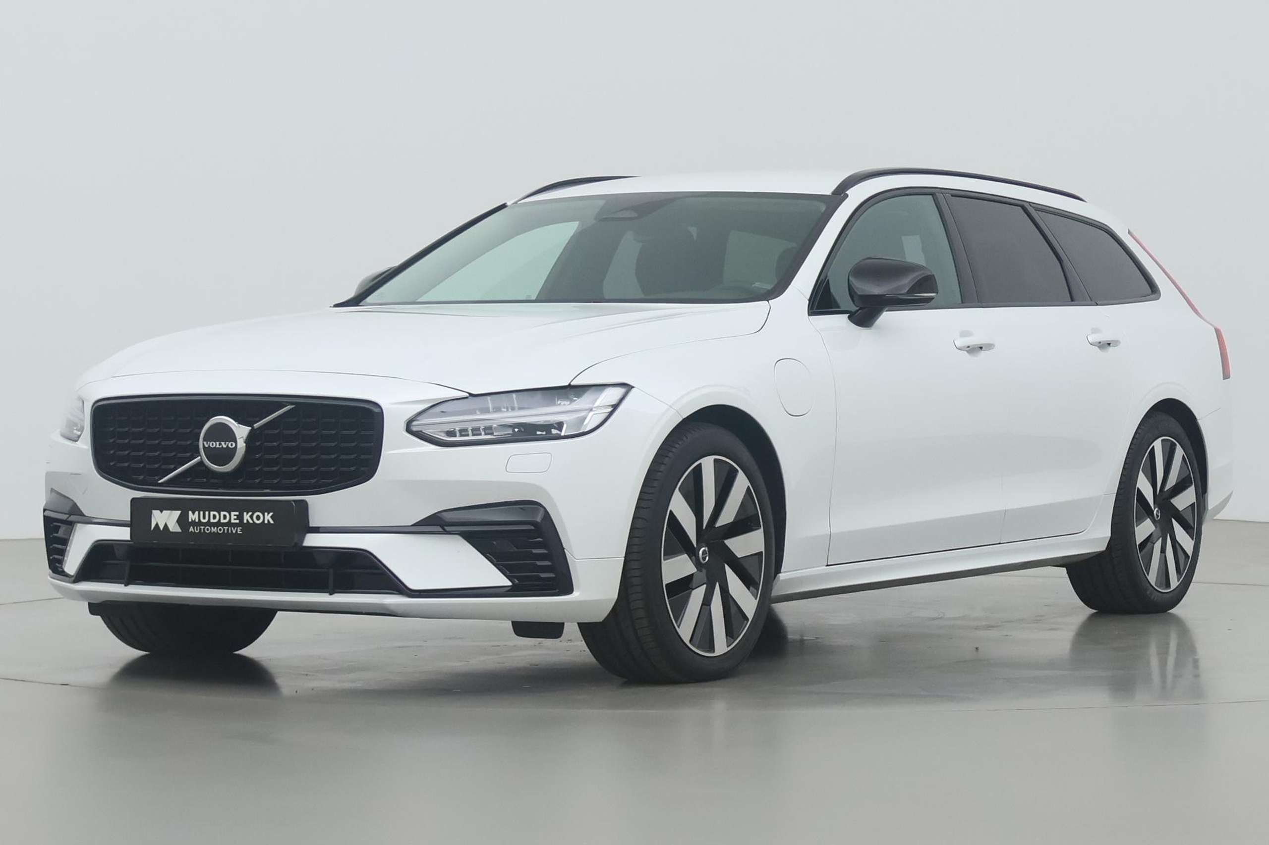 Volvo - V90