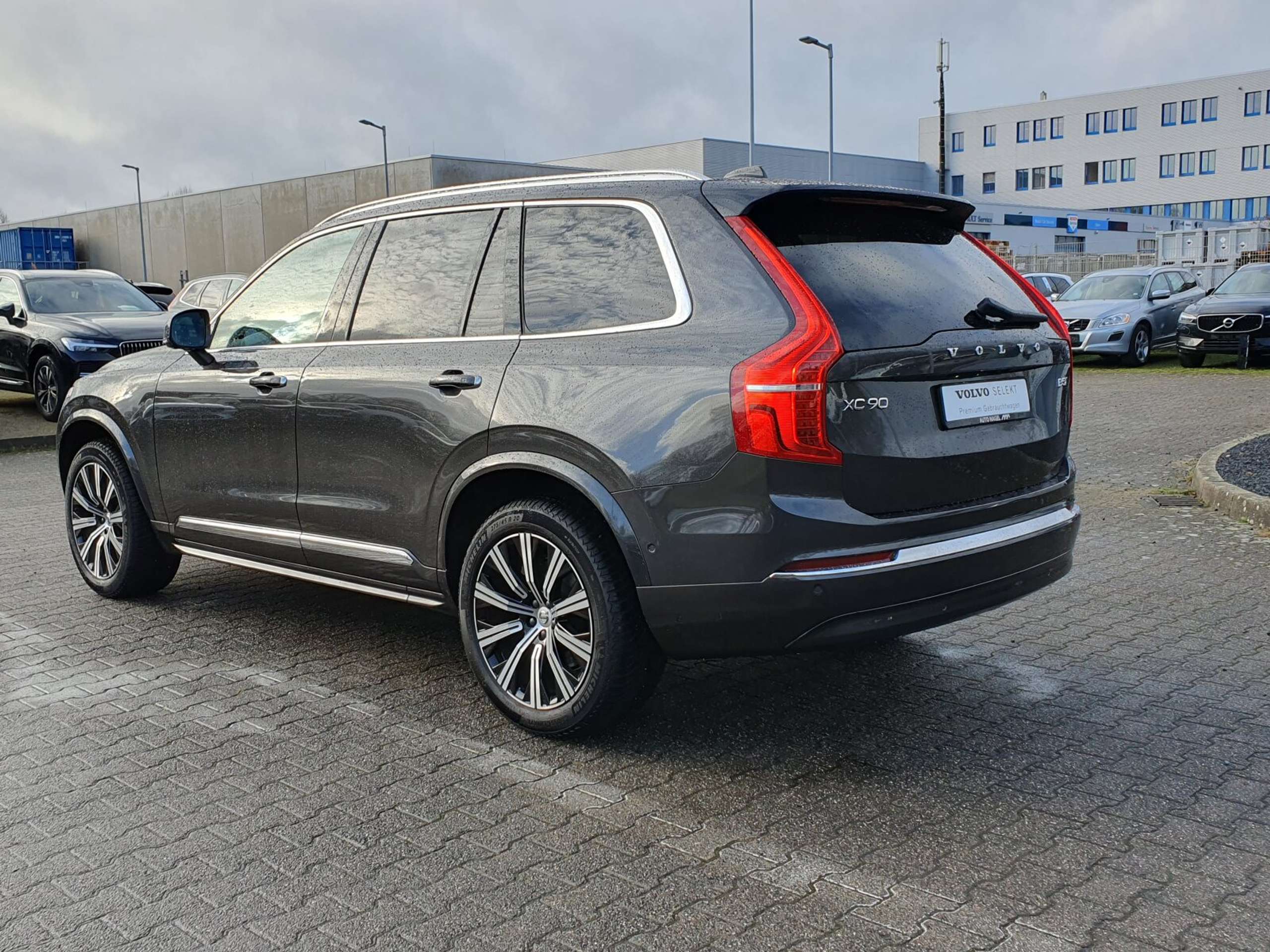 Volvo - XC90