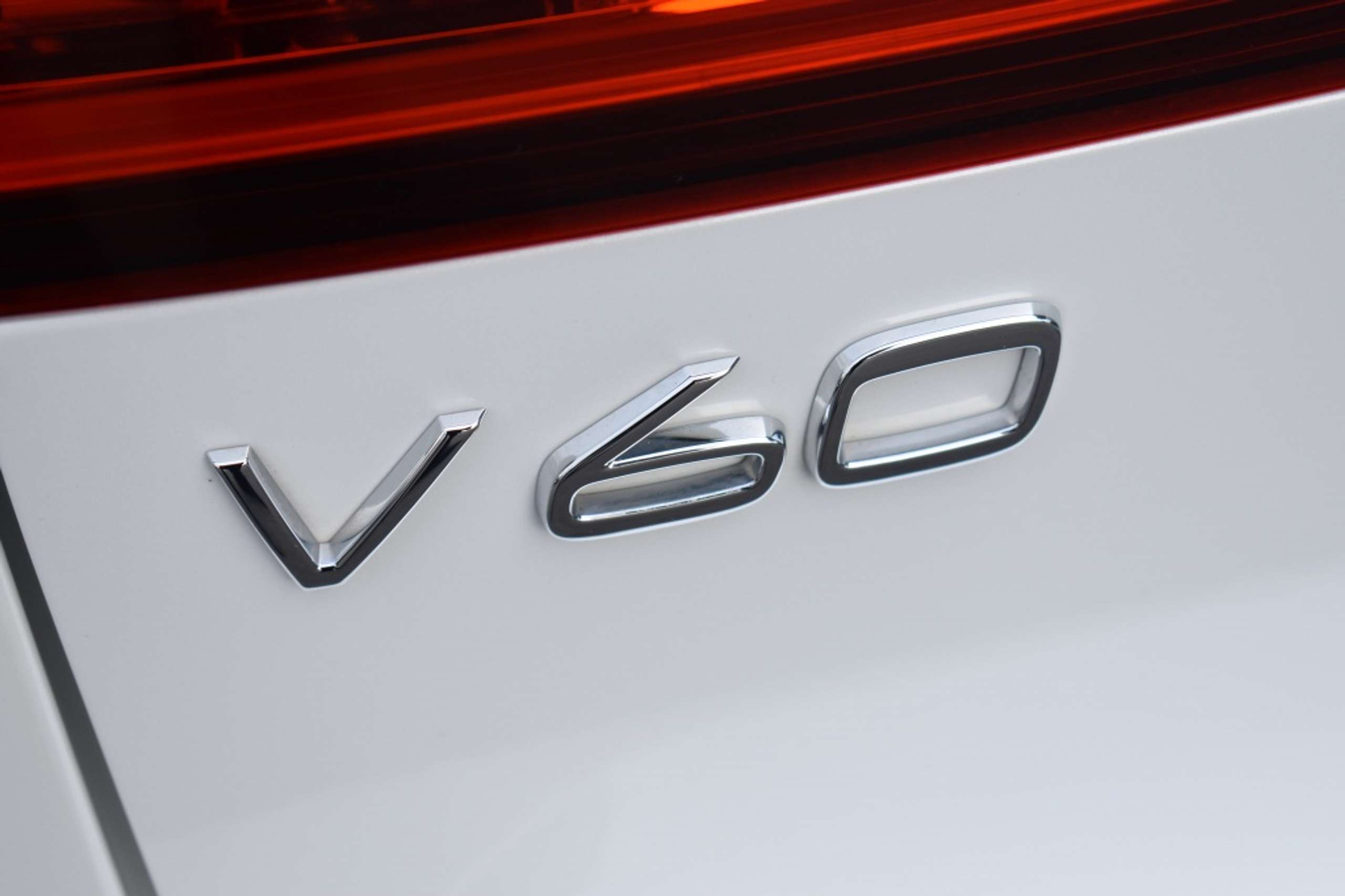 Volvo - V60 Cross Country