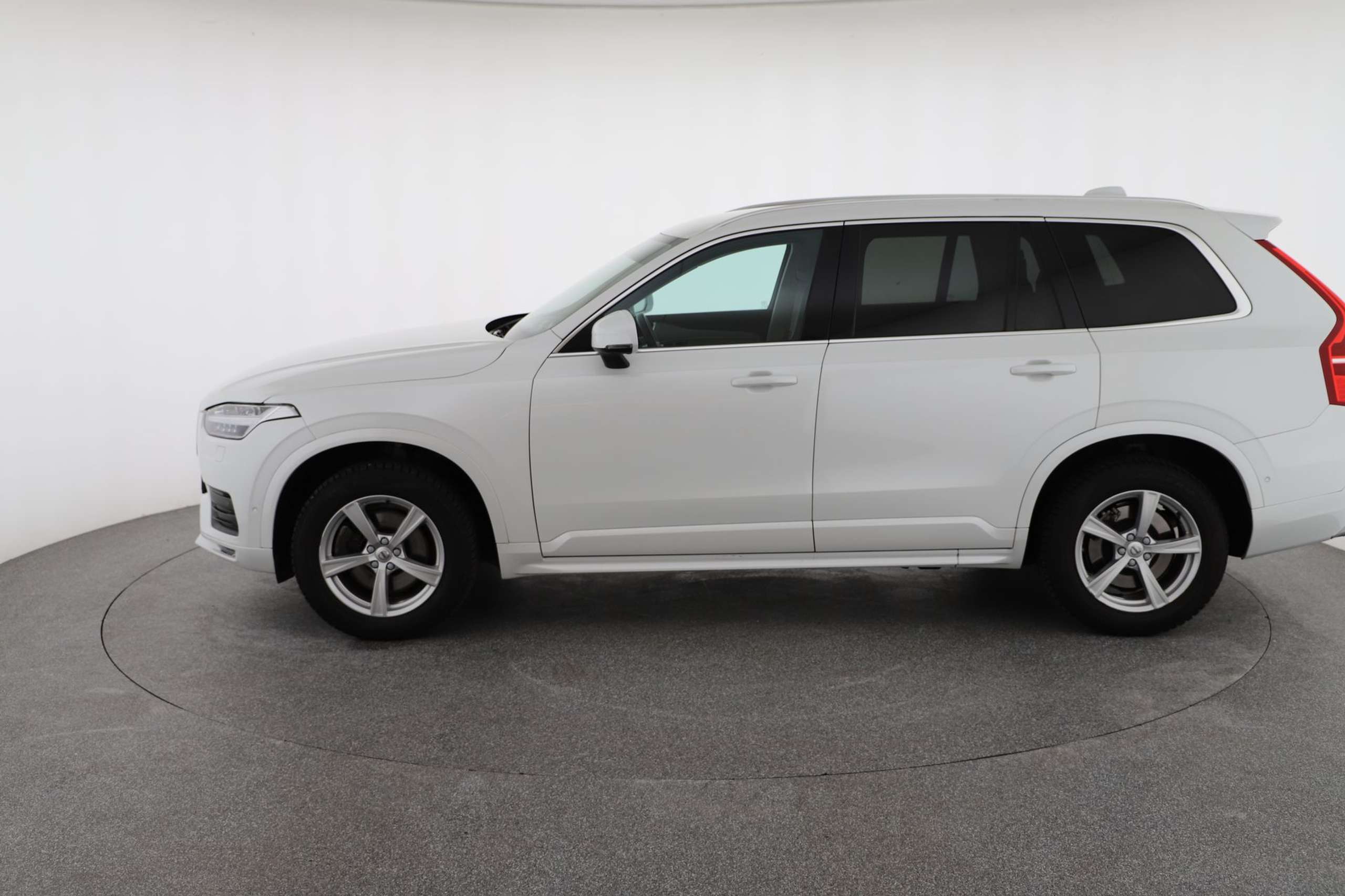 Volvo - XC90