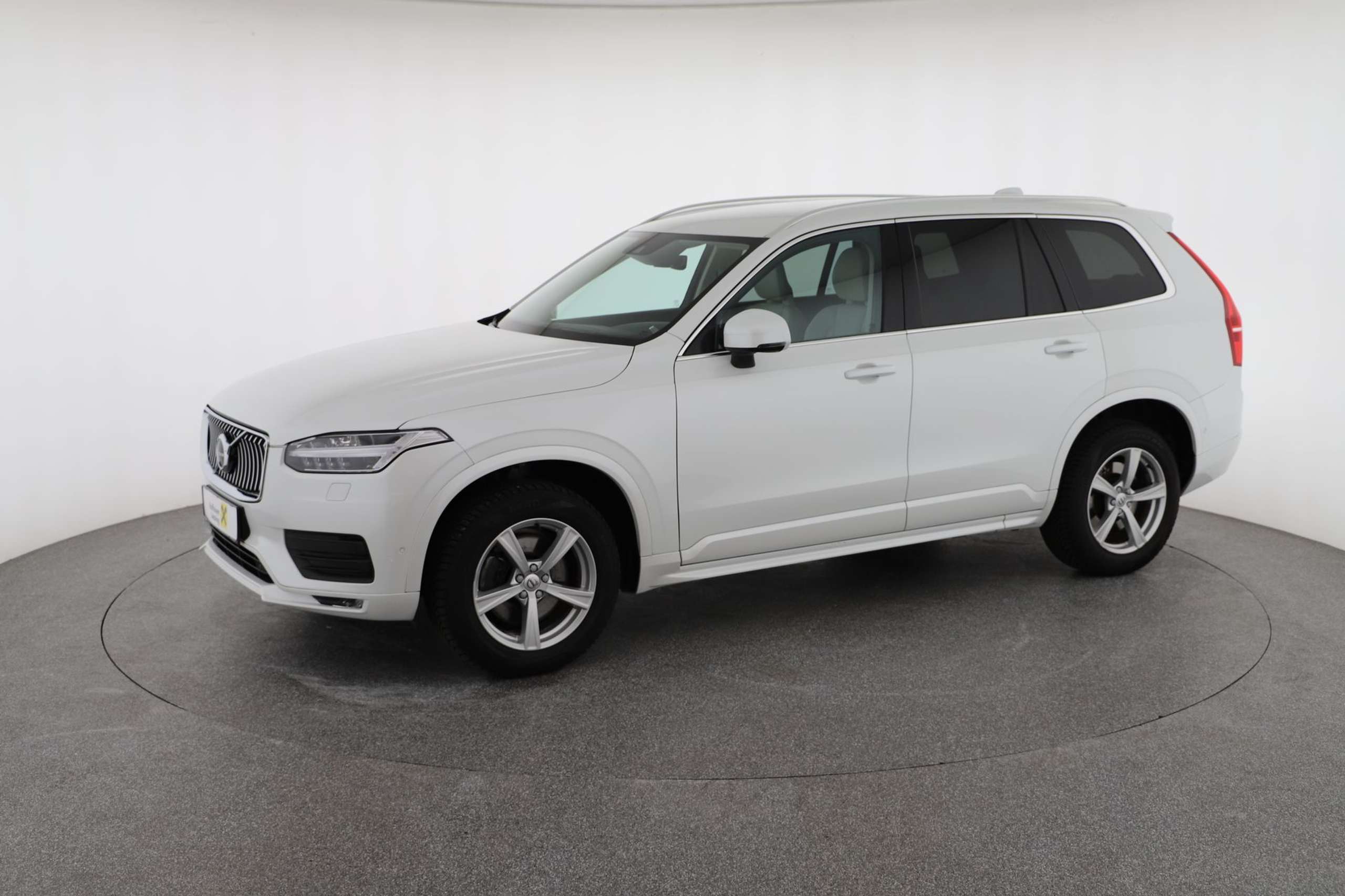 Volvo - XC90