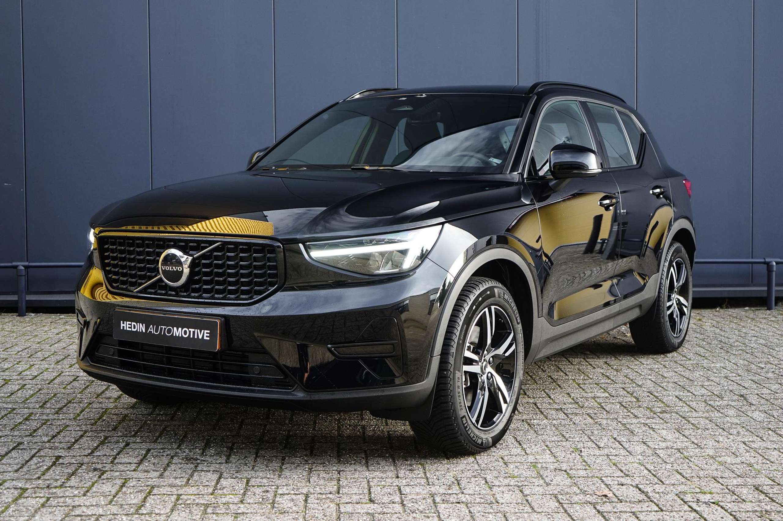 Volvo - XC40