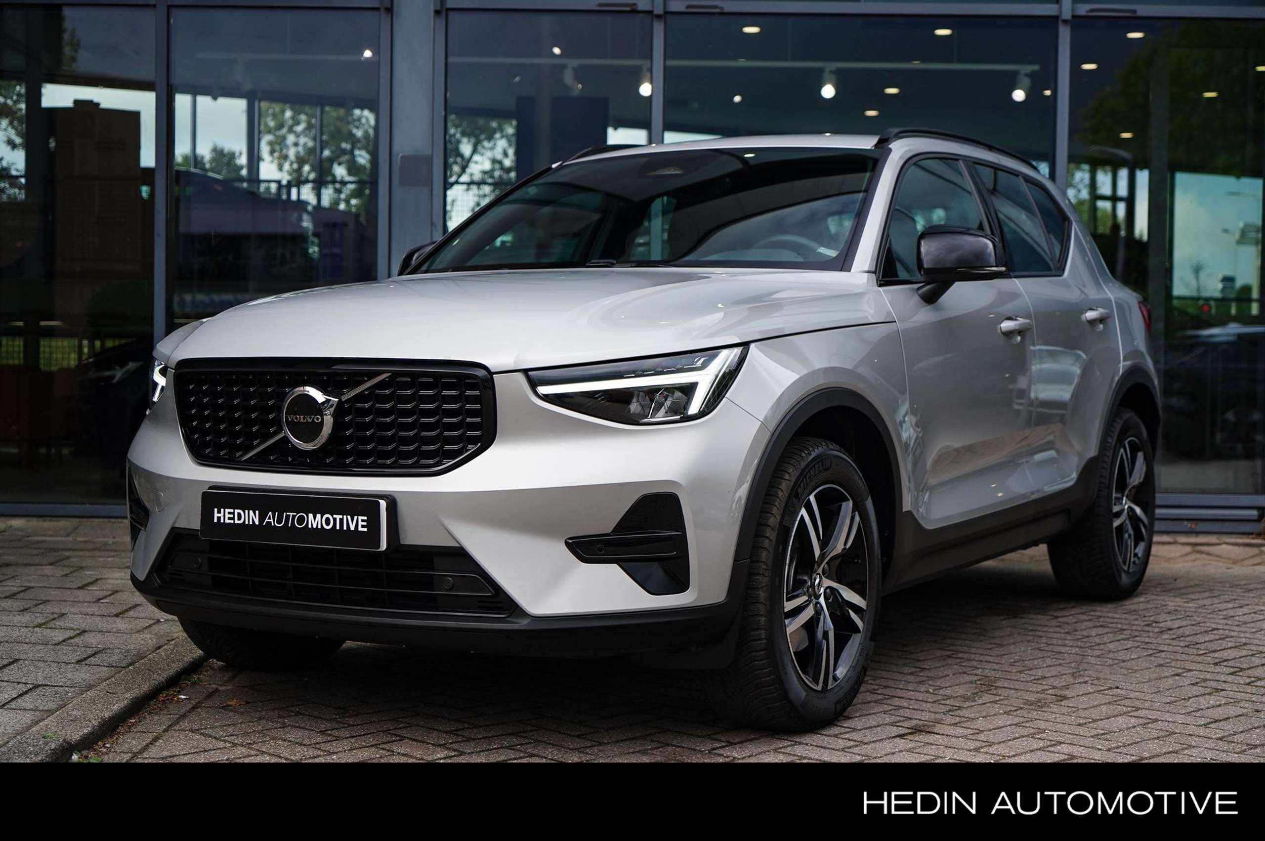 Volvo - XC40