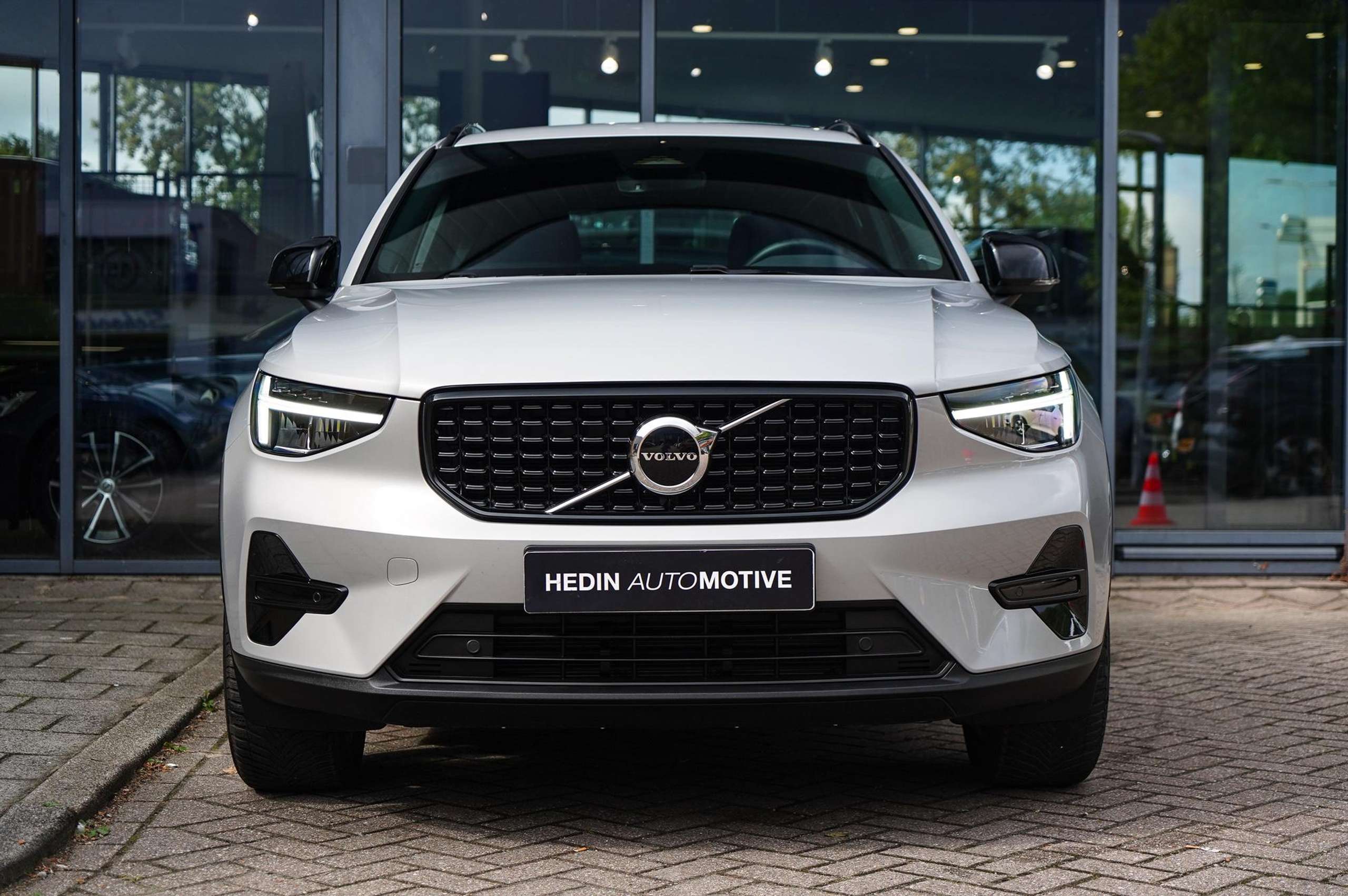 Volvo - XC40