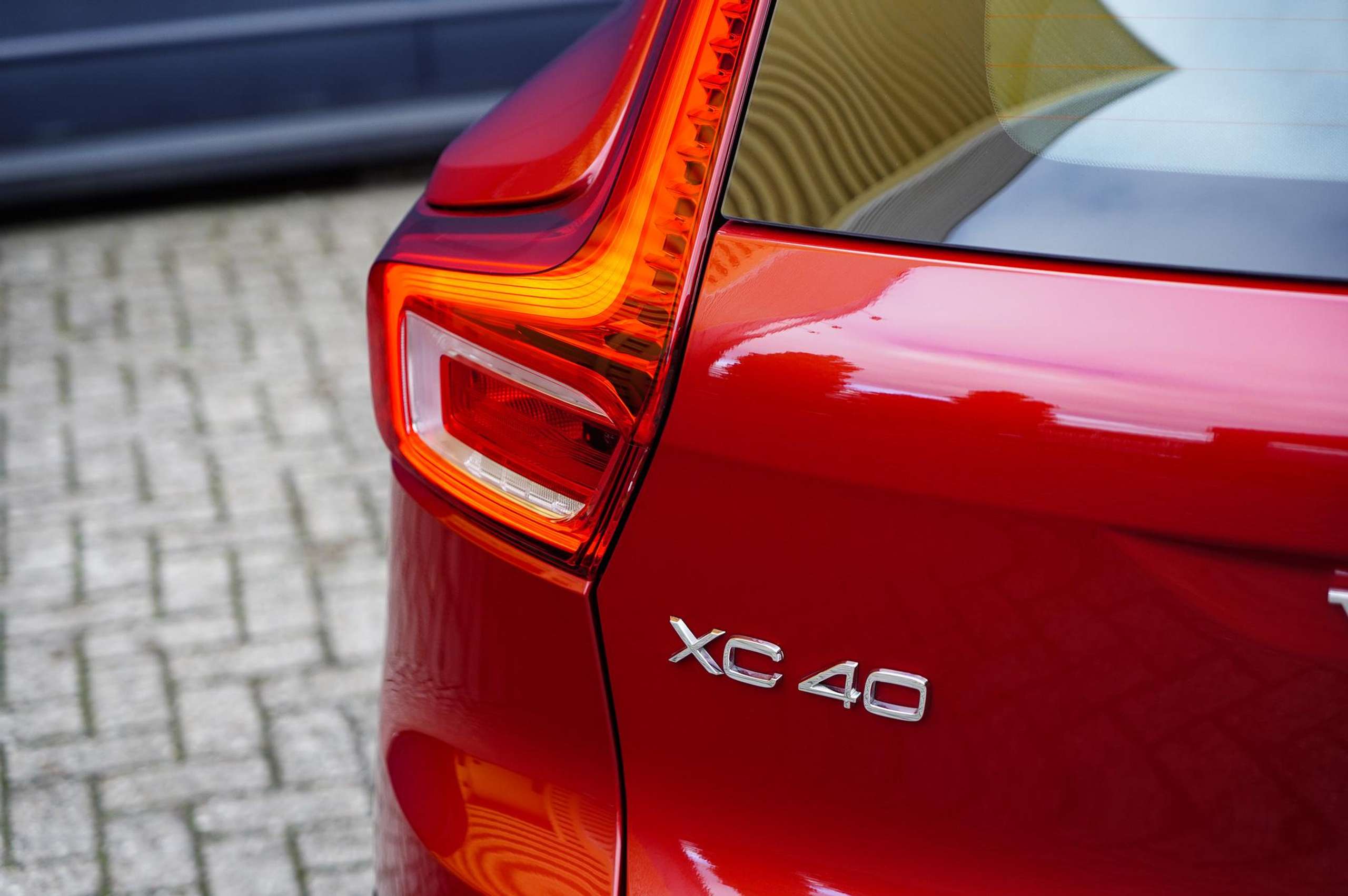 Volvo - XC40