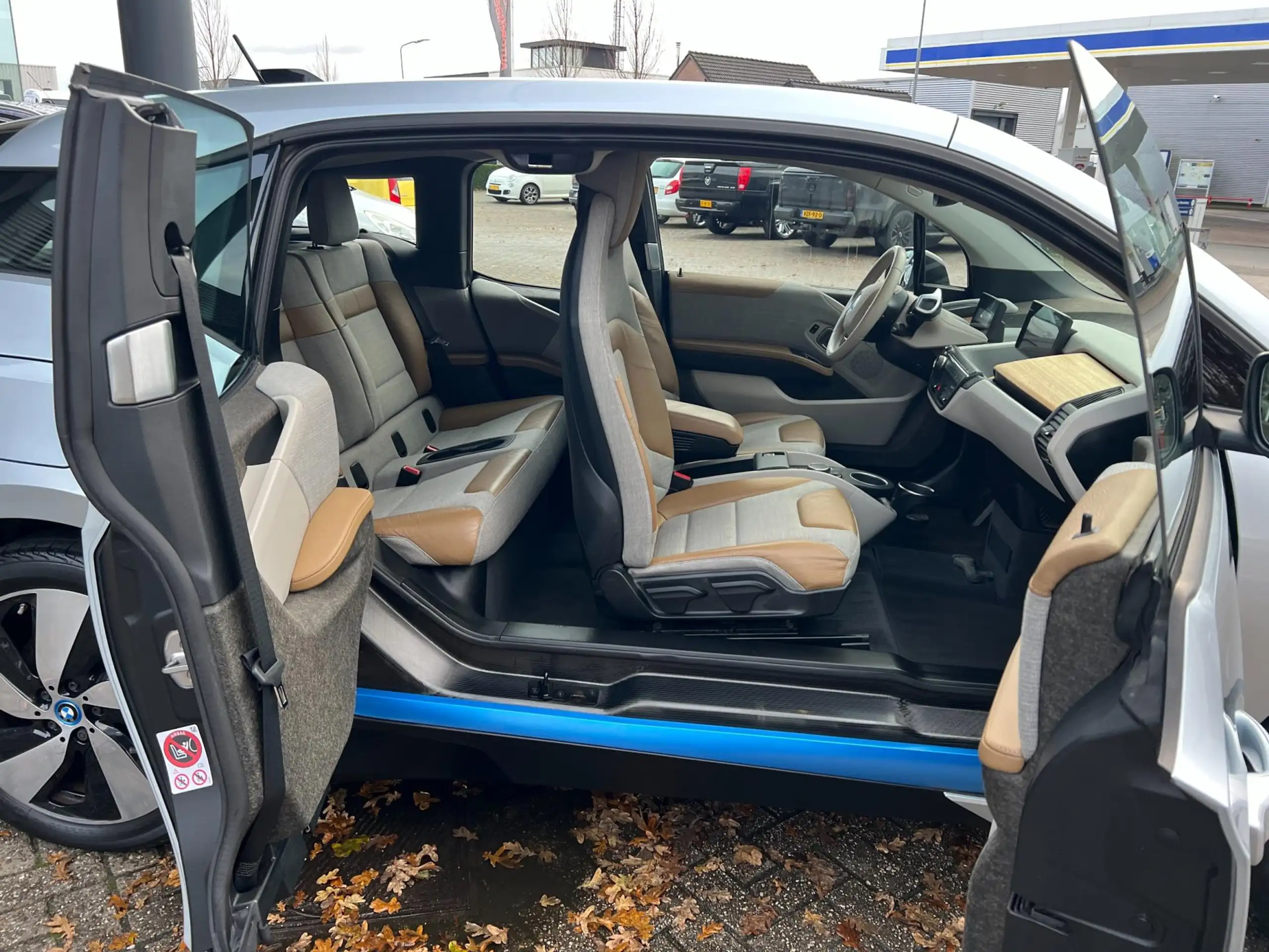 BMW - i3