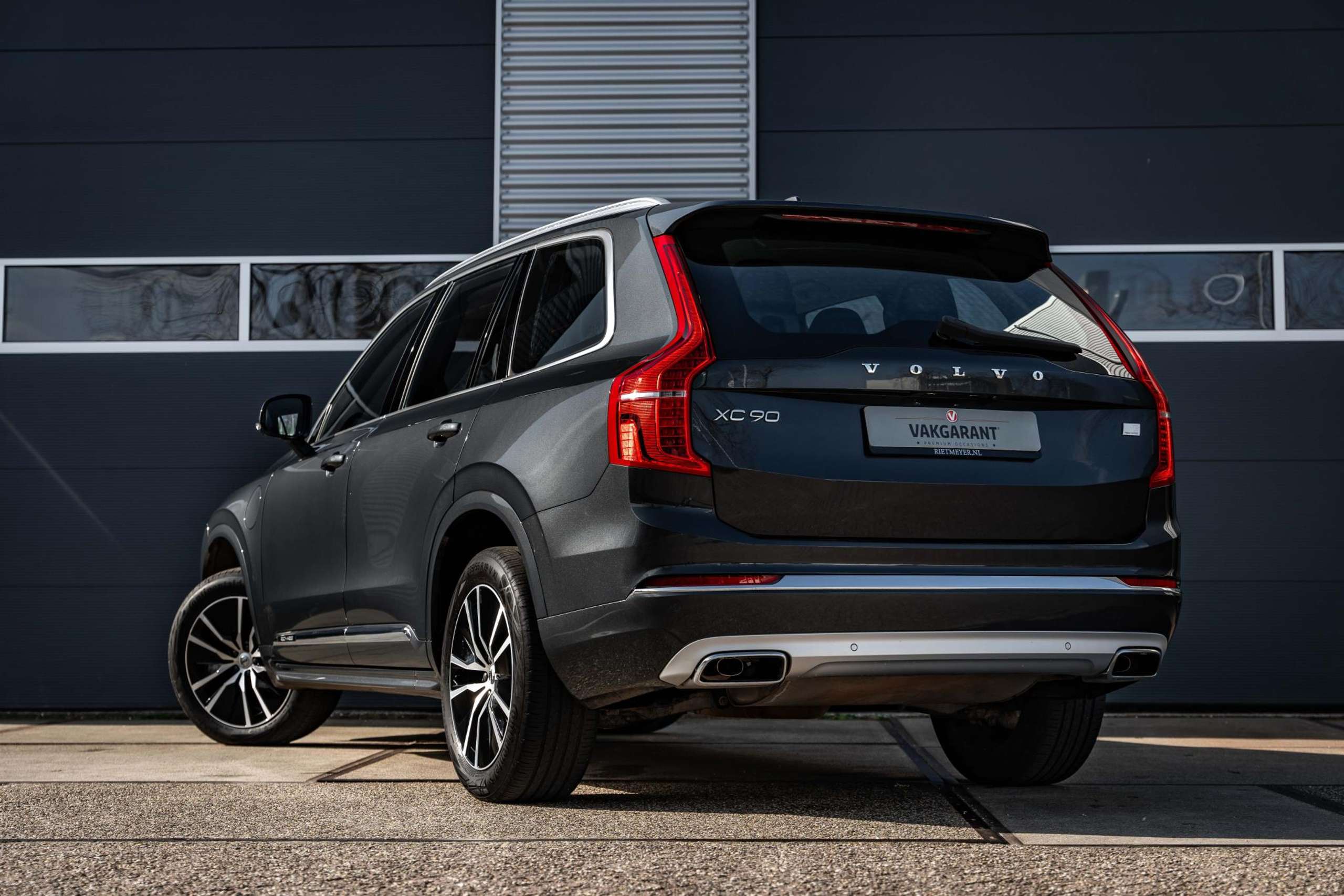 Volvo - XC90