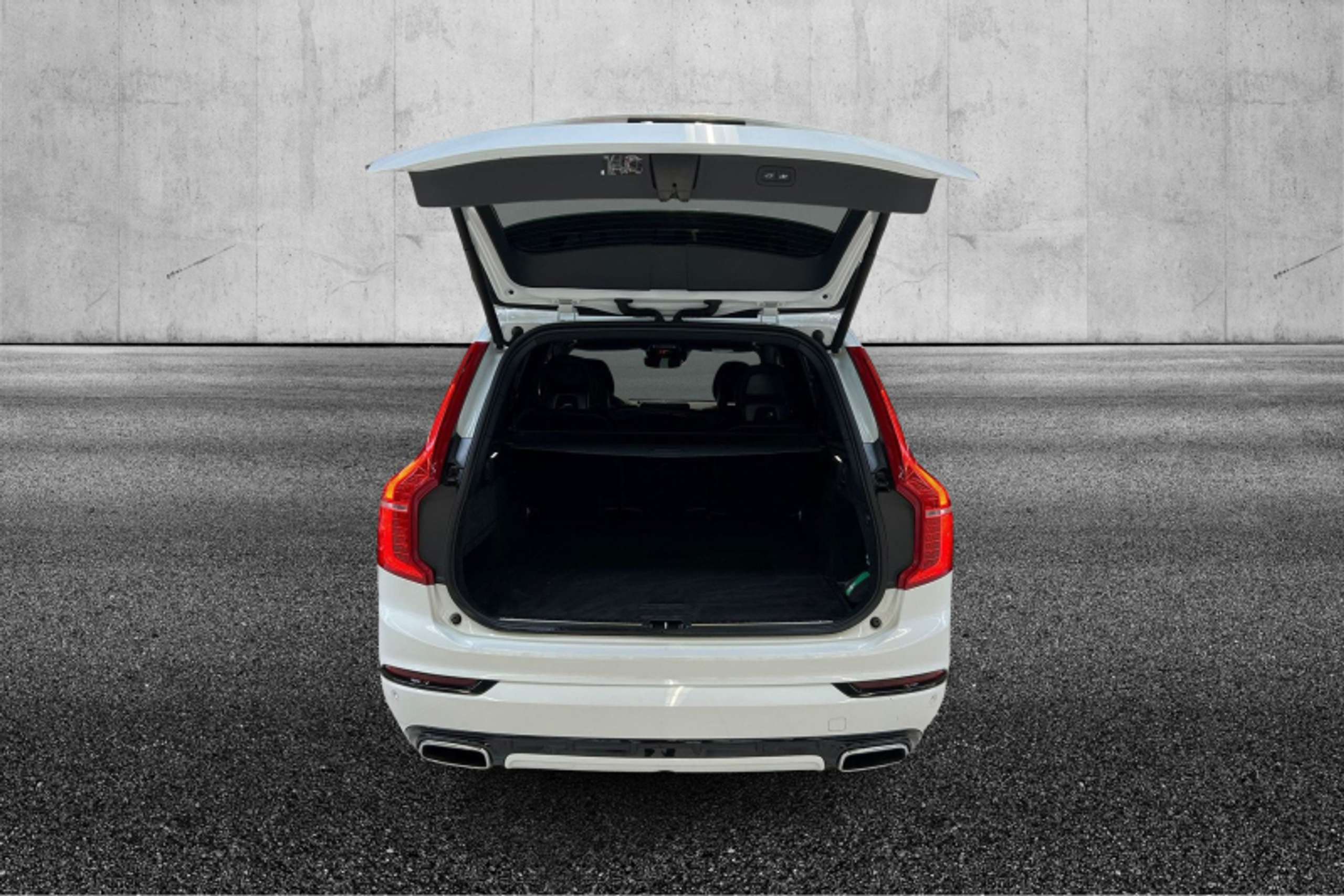 Volvo - XC90